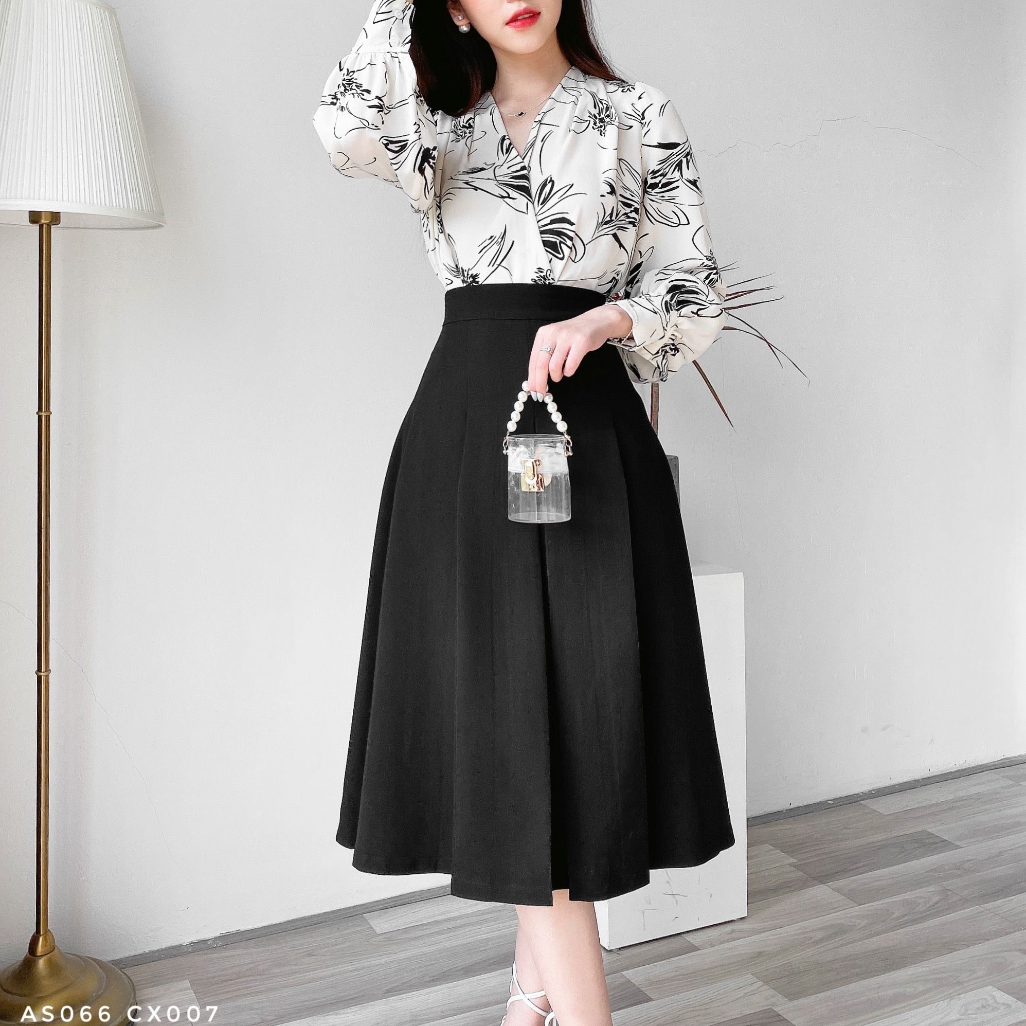 Chân váy xòe phối ly sang chảnh
