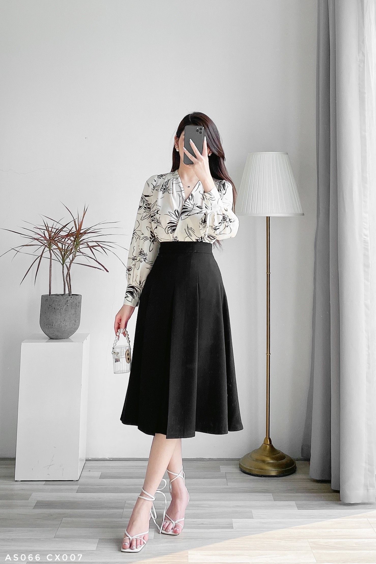 Chân váy xòe phối ly sang chảnh