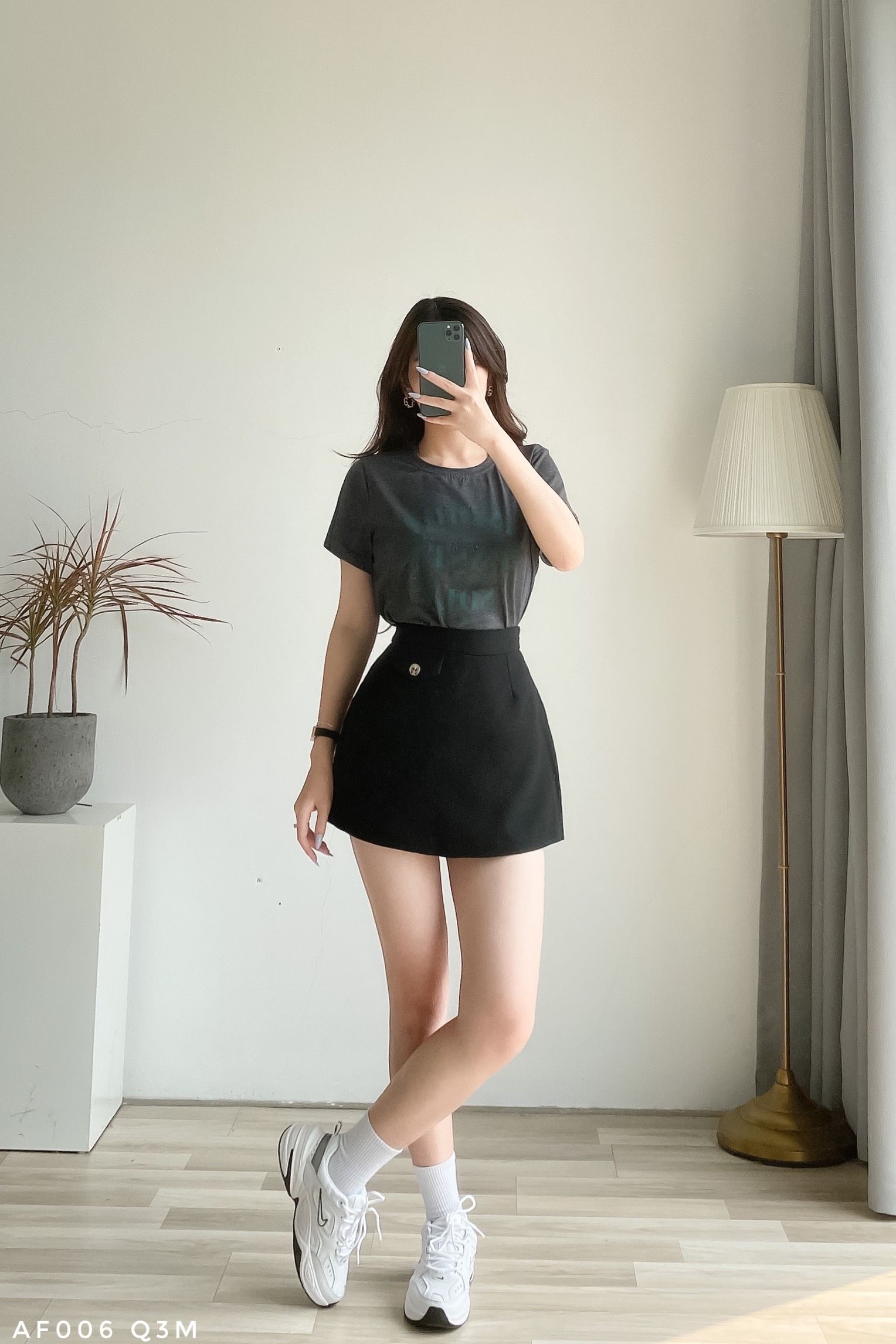 Áo phông in chữ cá tính