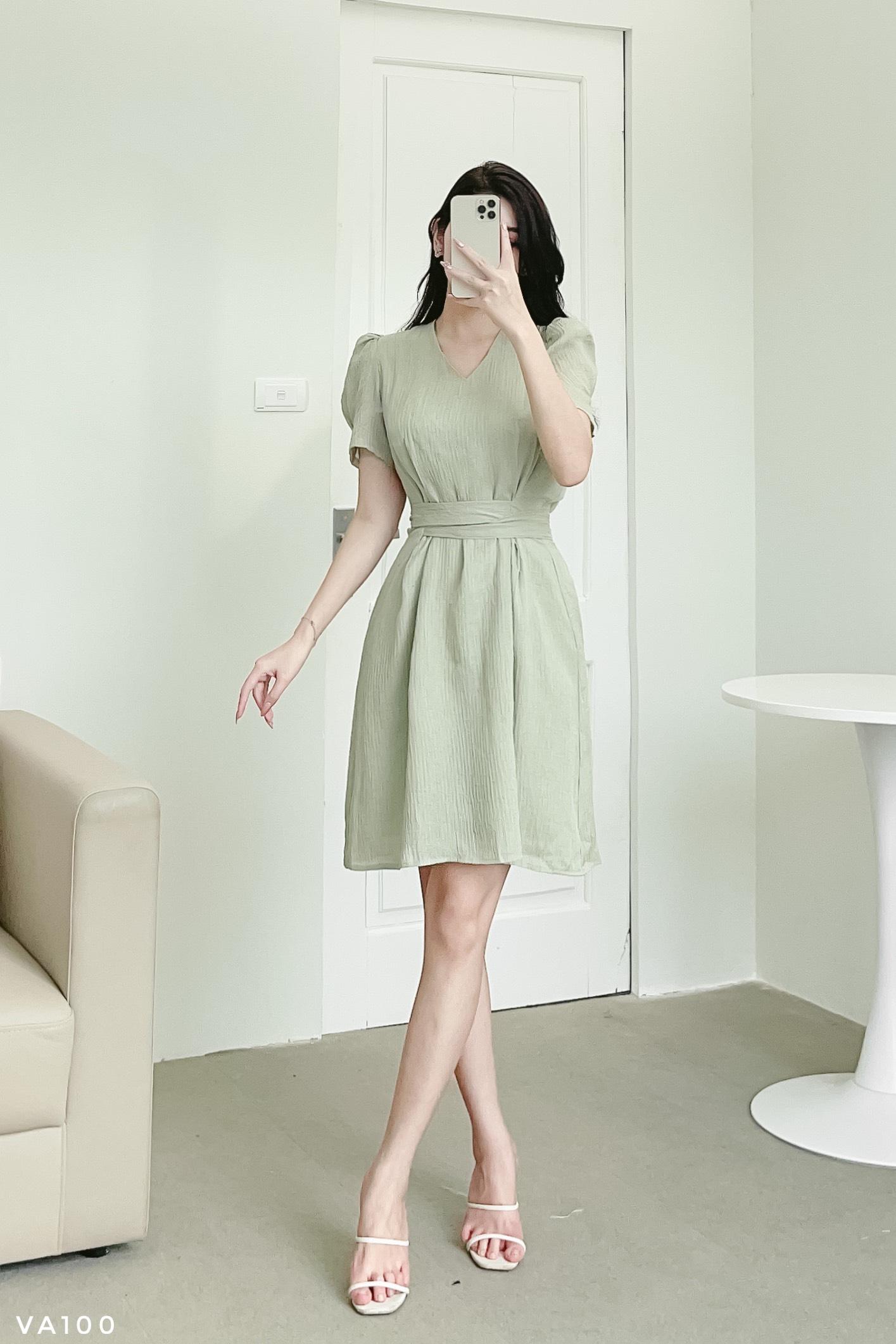 Váy dáng A buộc dây tôn dáng