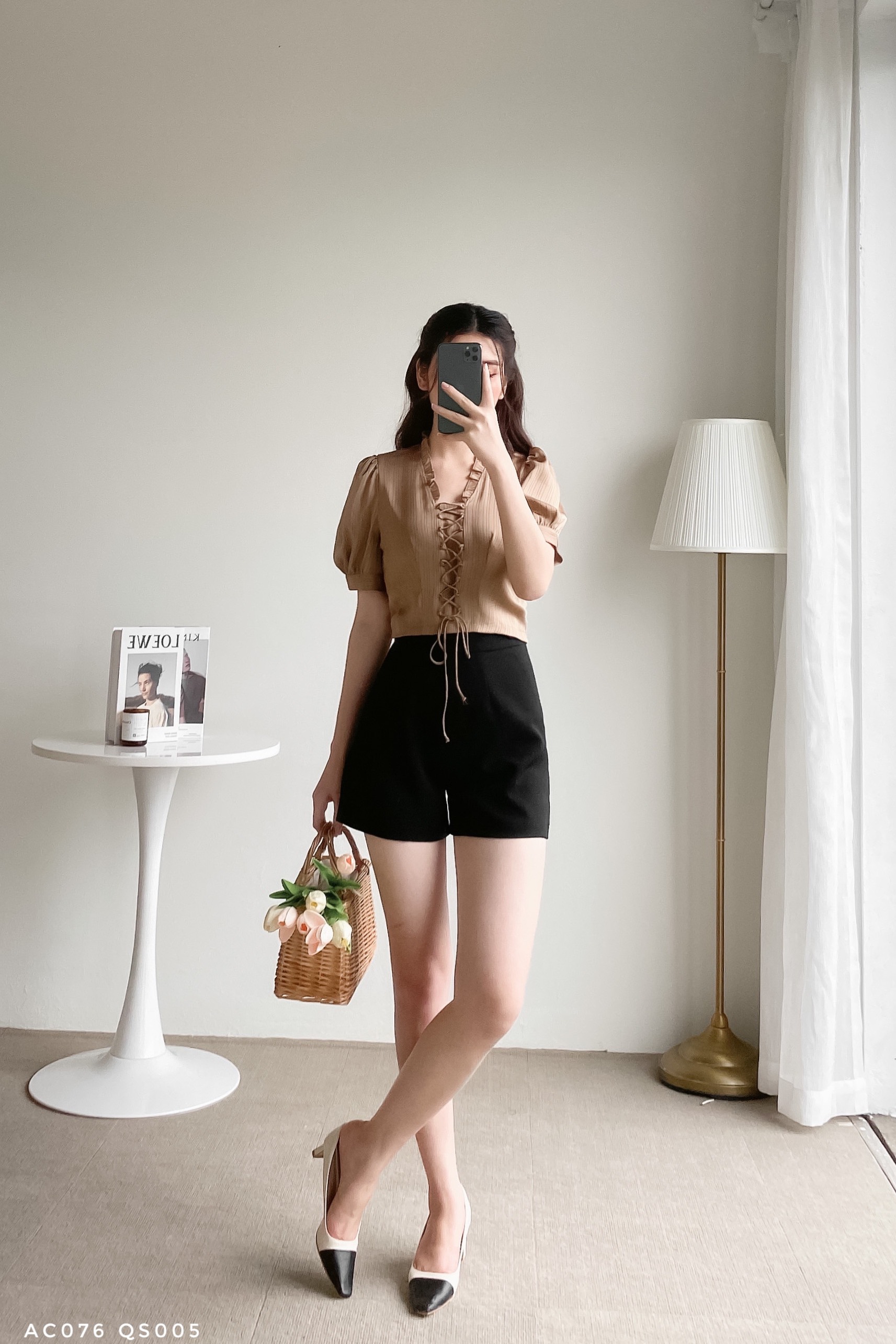Áo croptop cổ bèo đan dây trẻ trung