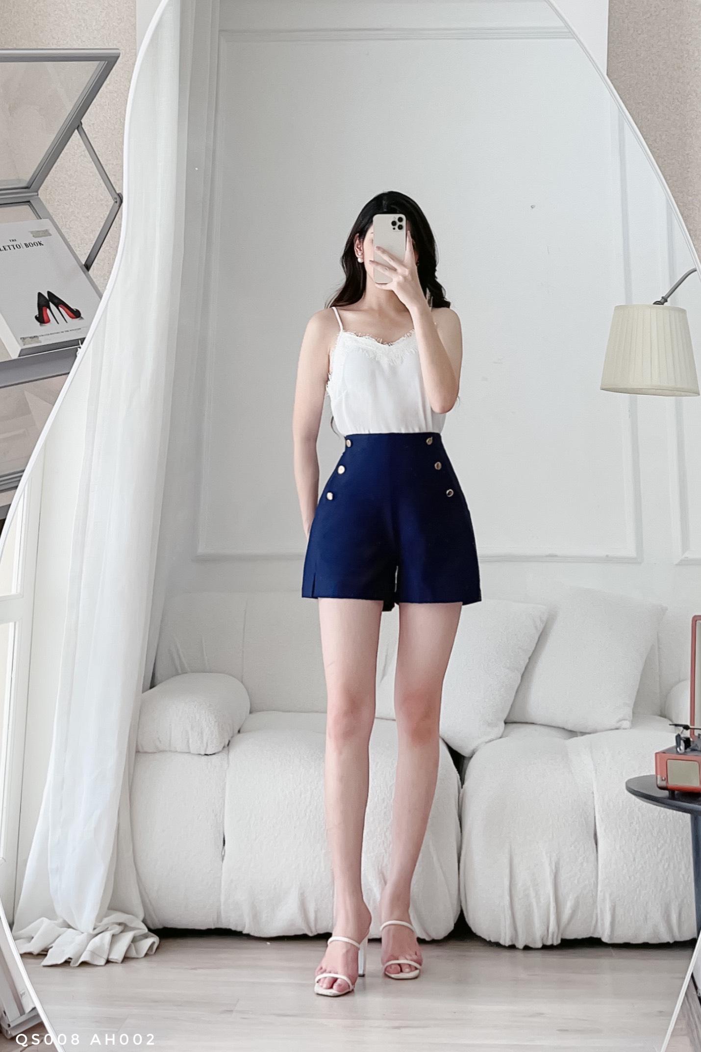 Quần short phối 2 hàng cúc cá tính