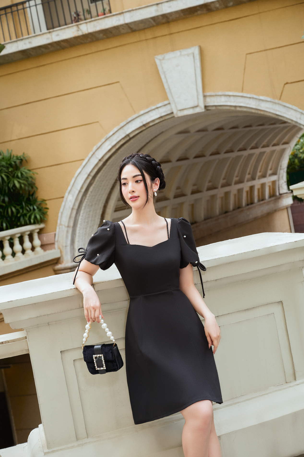 Váy dáng A tay bồng đính trai nữ tính