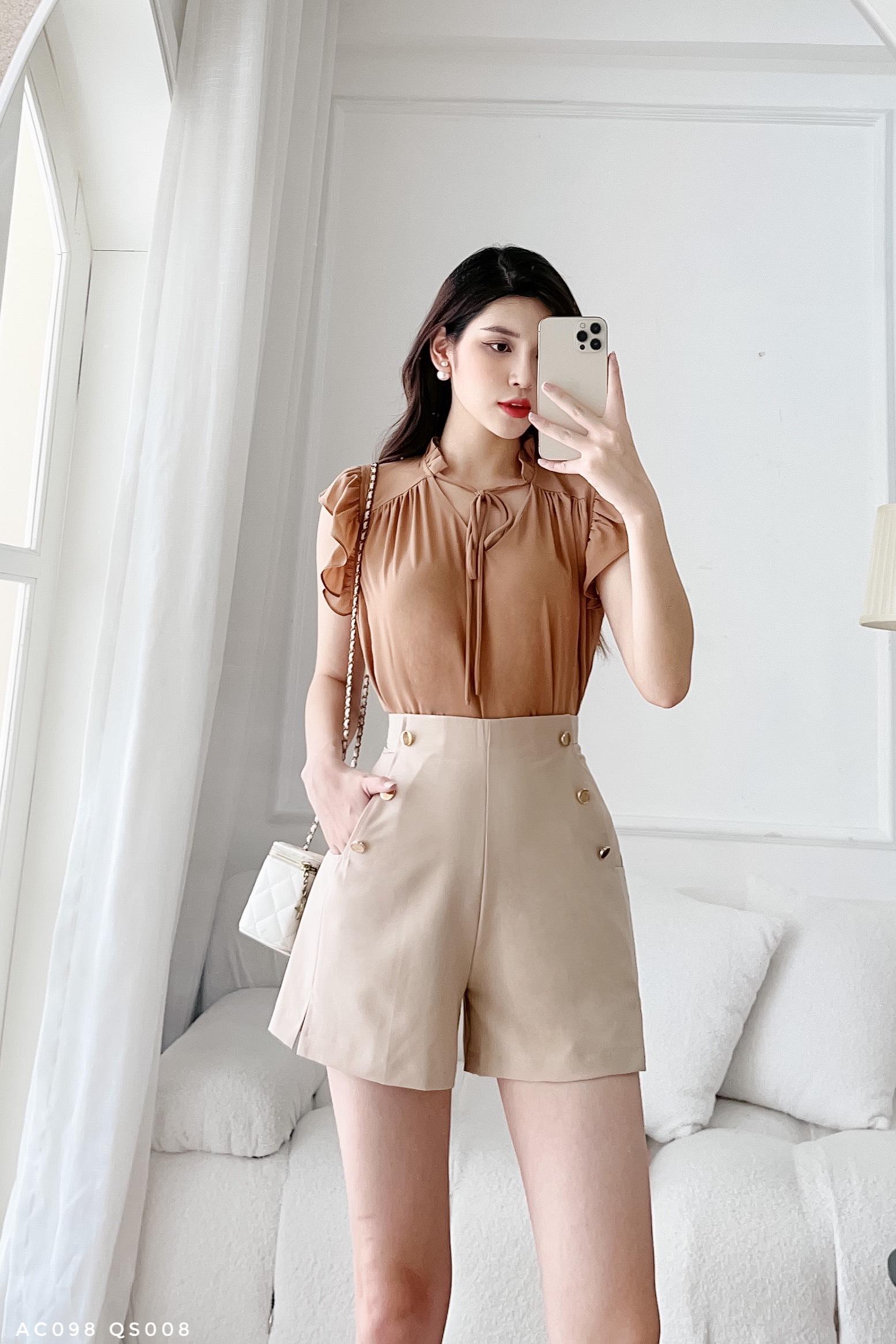 Quần short phối 2 hàng cúc cá tính