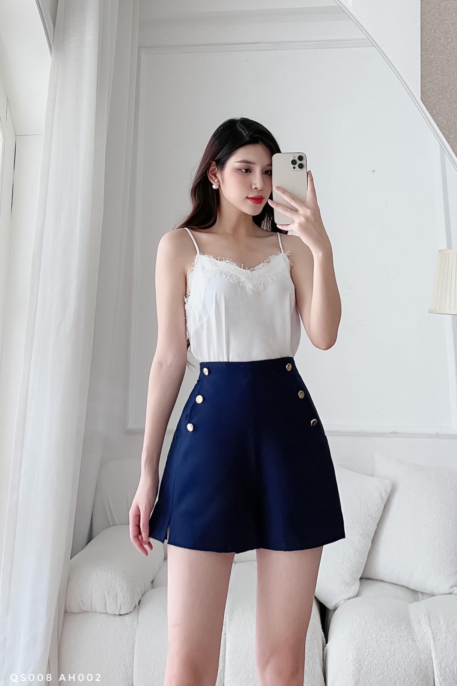 Quần short phối 2 hàng cúc cá tính