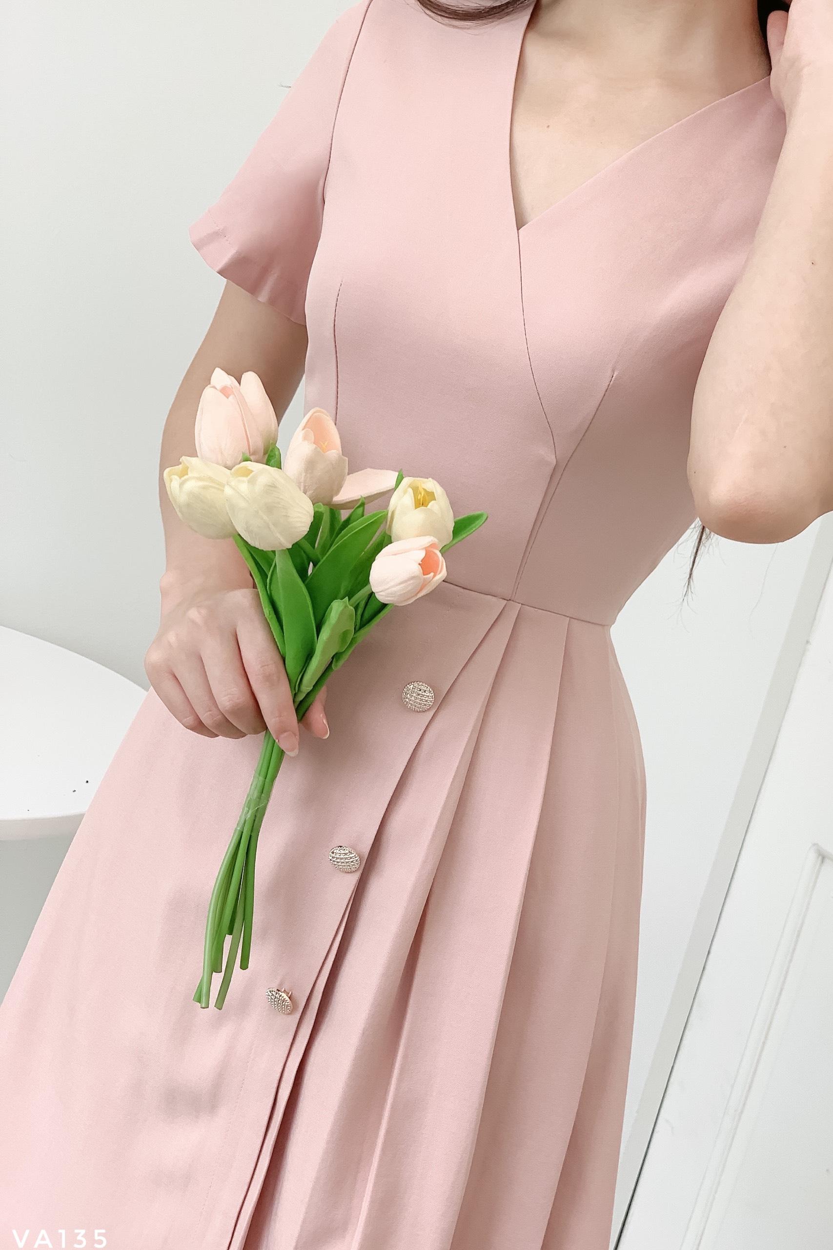 Váy dáng A phối xếp ly thanh lịch