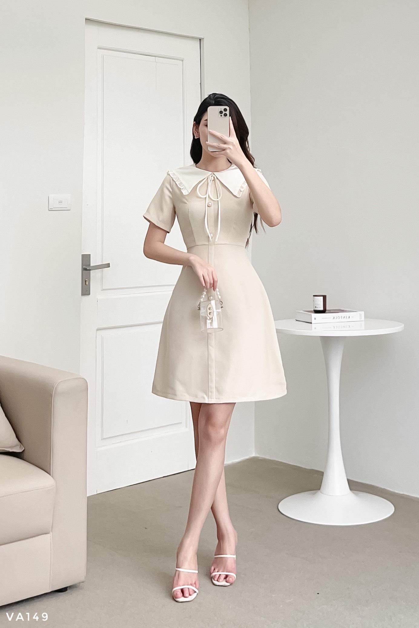 Váy dáng A cổ cách điệu phối bèo tiểu thư
