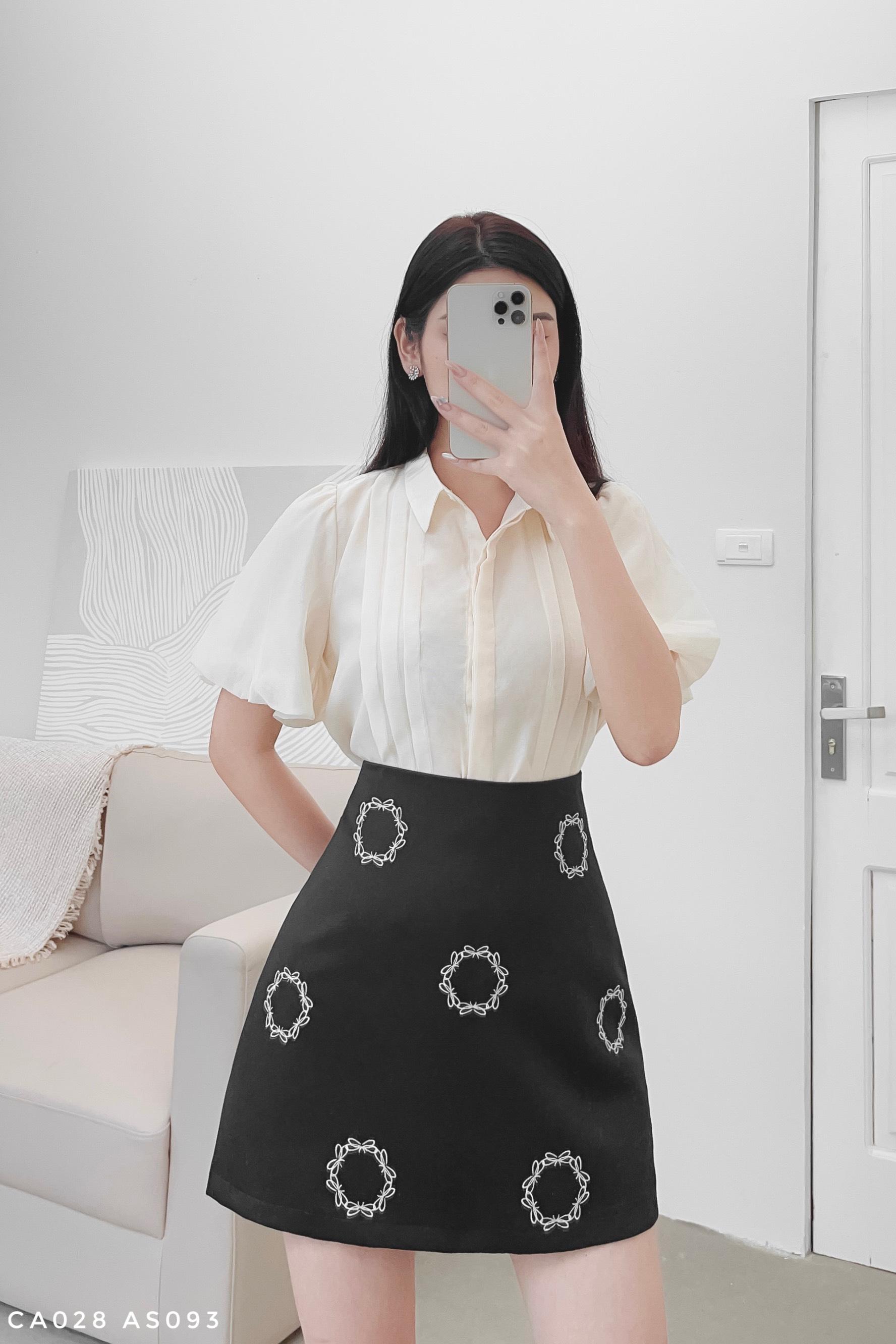 Chân váy dáng A thêu nữ tính
