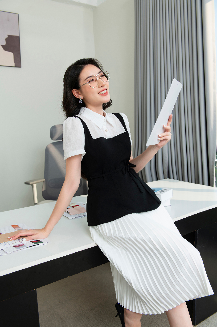 Áo cách điệu phối tay trẻ trung