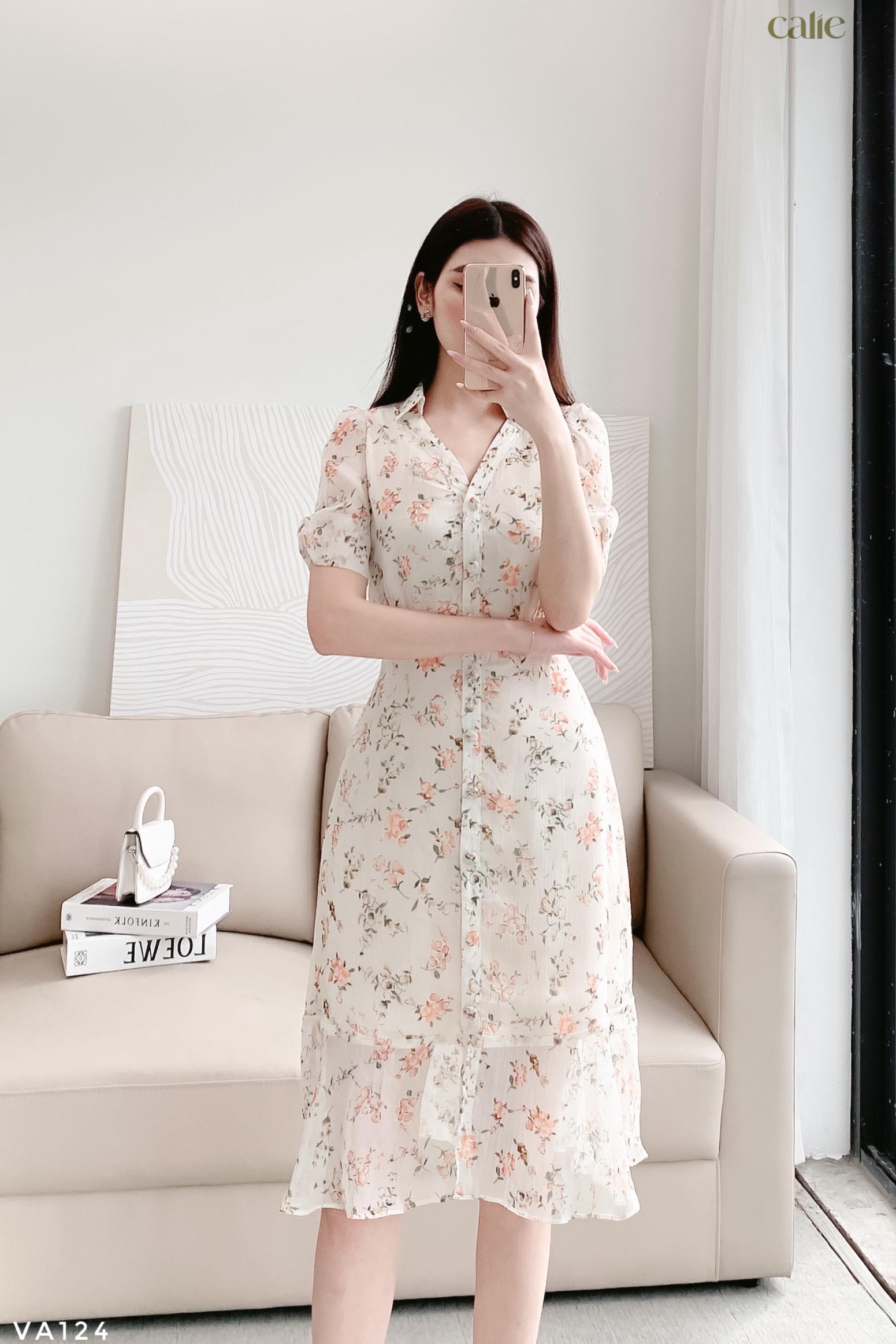Váy dáng A cổ đức V trẻ trung