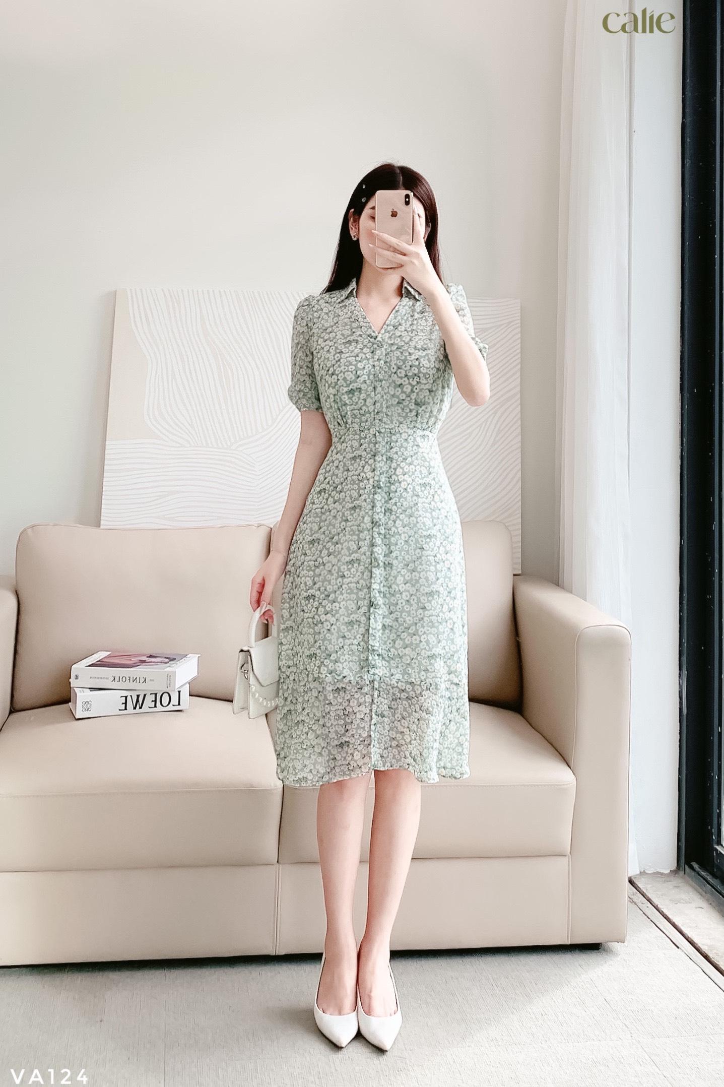 Váy dáng A cổ đức V trẻ trung