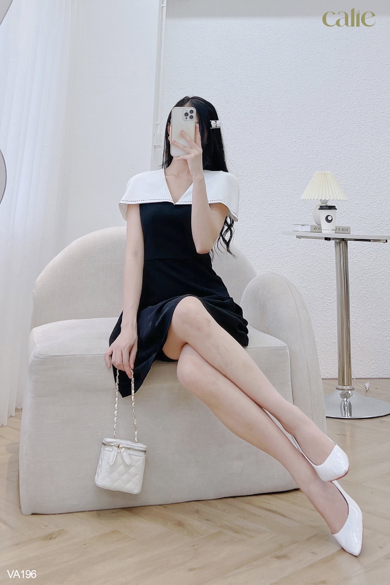 Váy dángA phối cổ tay chờm chiết ly thanh lịch