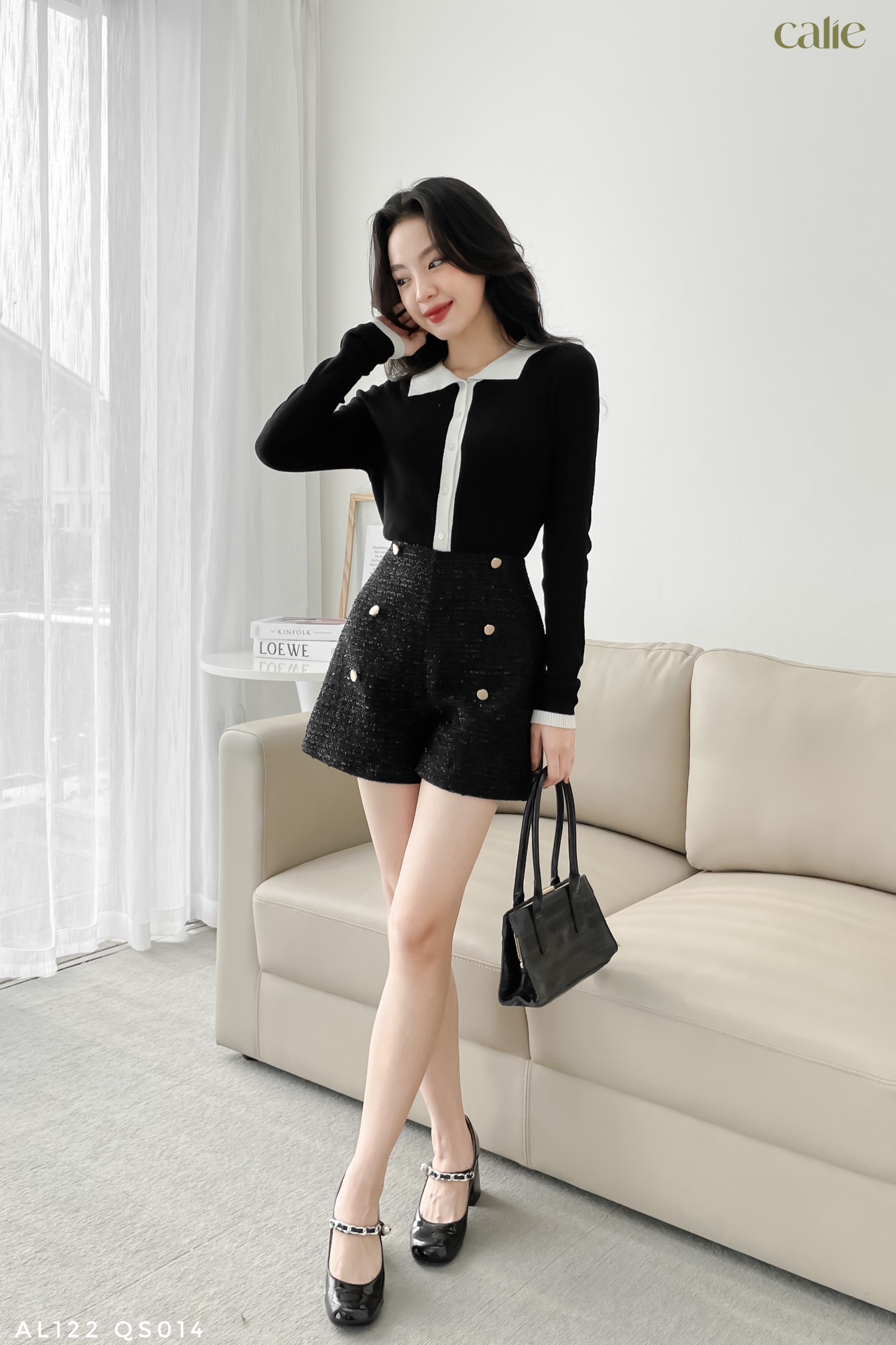Quần short dạ tweed phối cúc sang chảnh