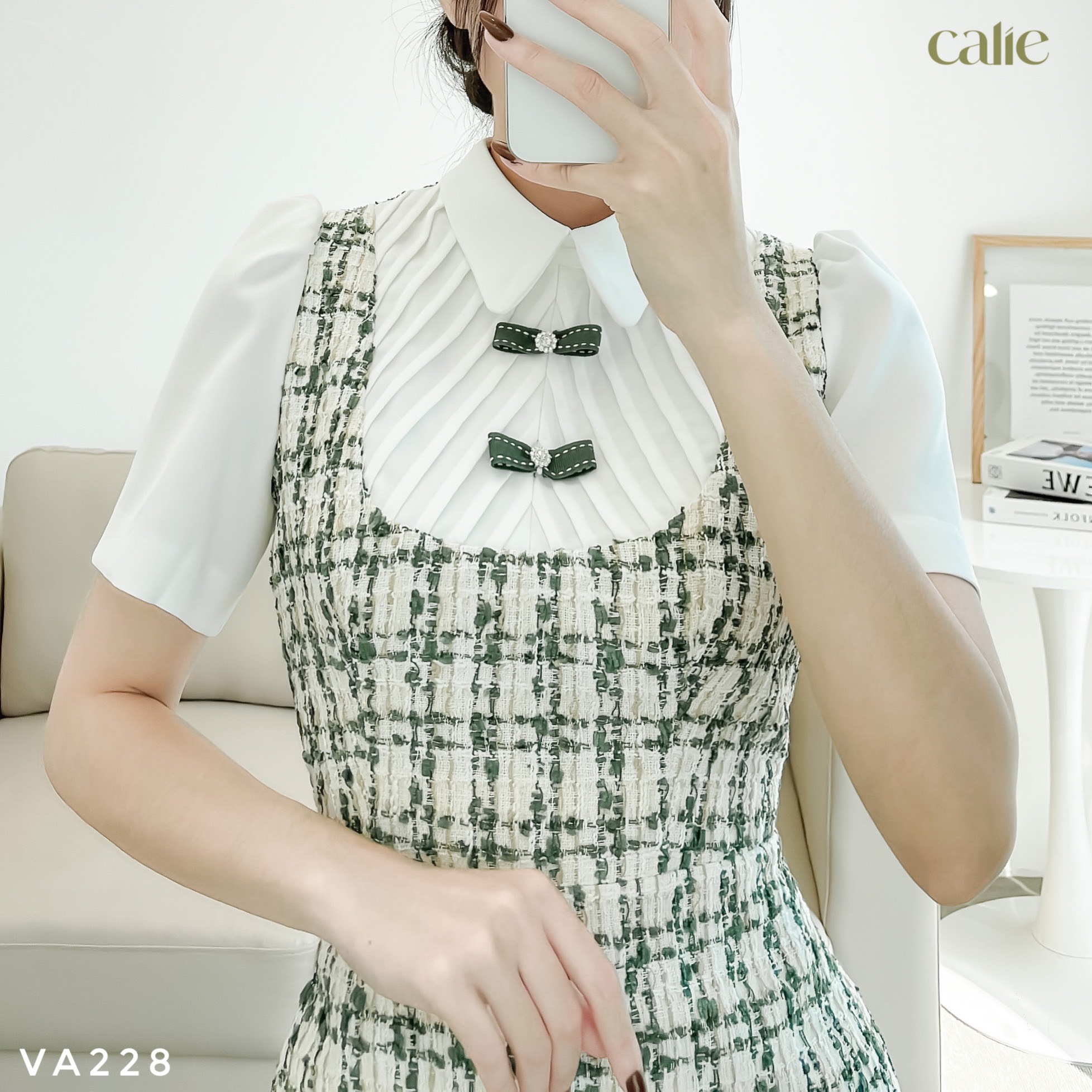 Váy dạ tweed cổ sen bâu ly ngực sang chảnh
