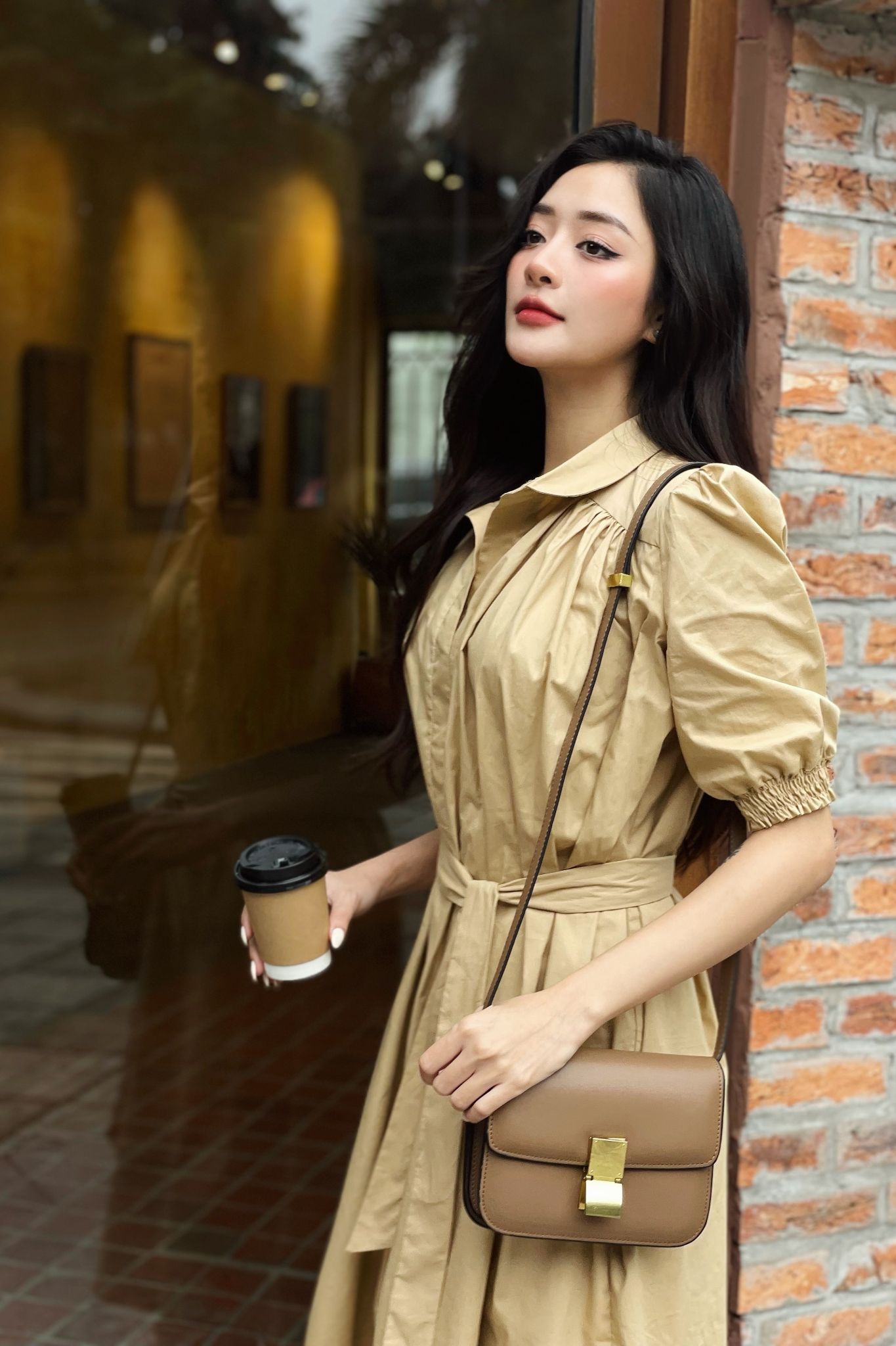 Váy midi suông tay lỡ nhún vai đai eo