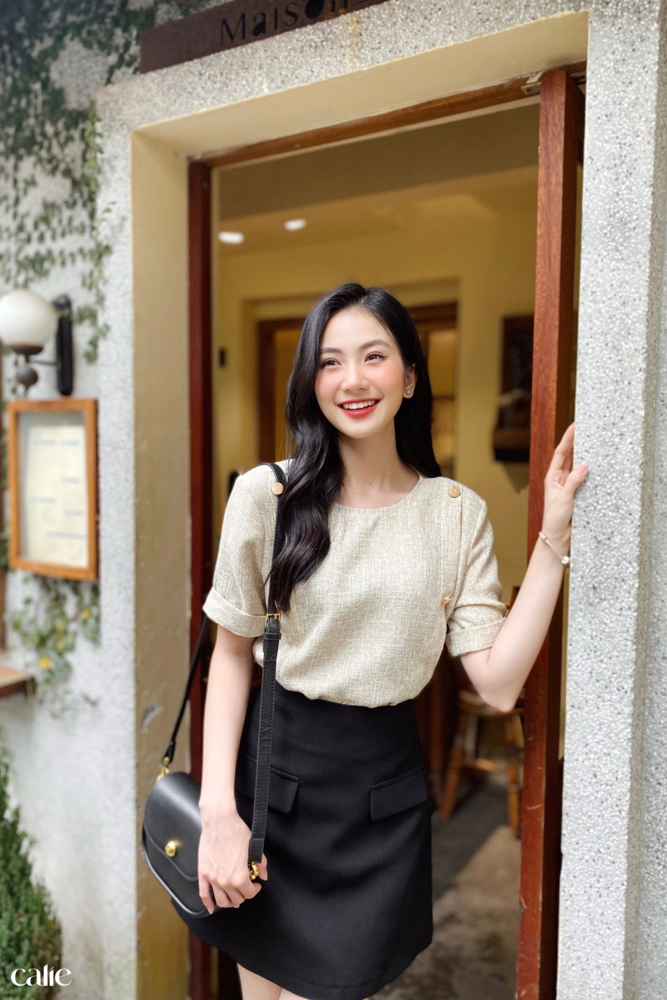 Chân váy A basic 2 nắp túi bên sườn