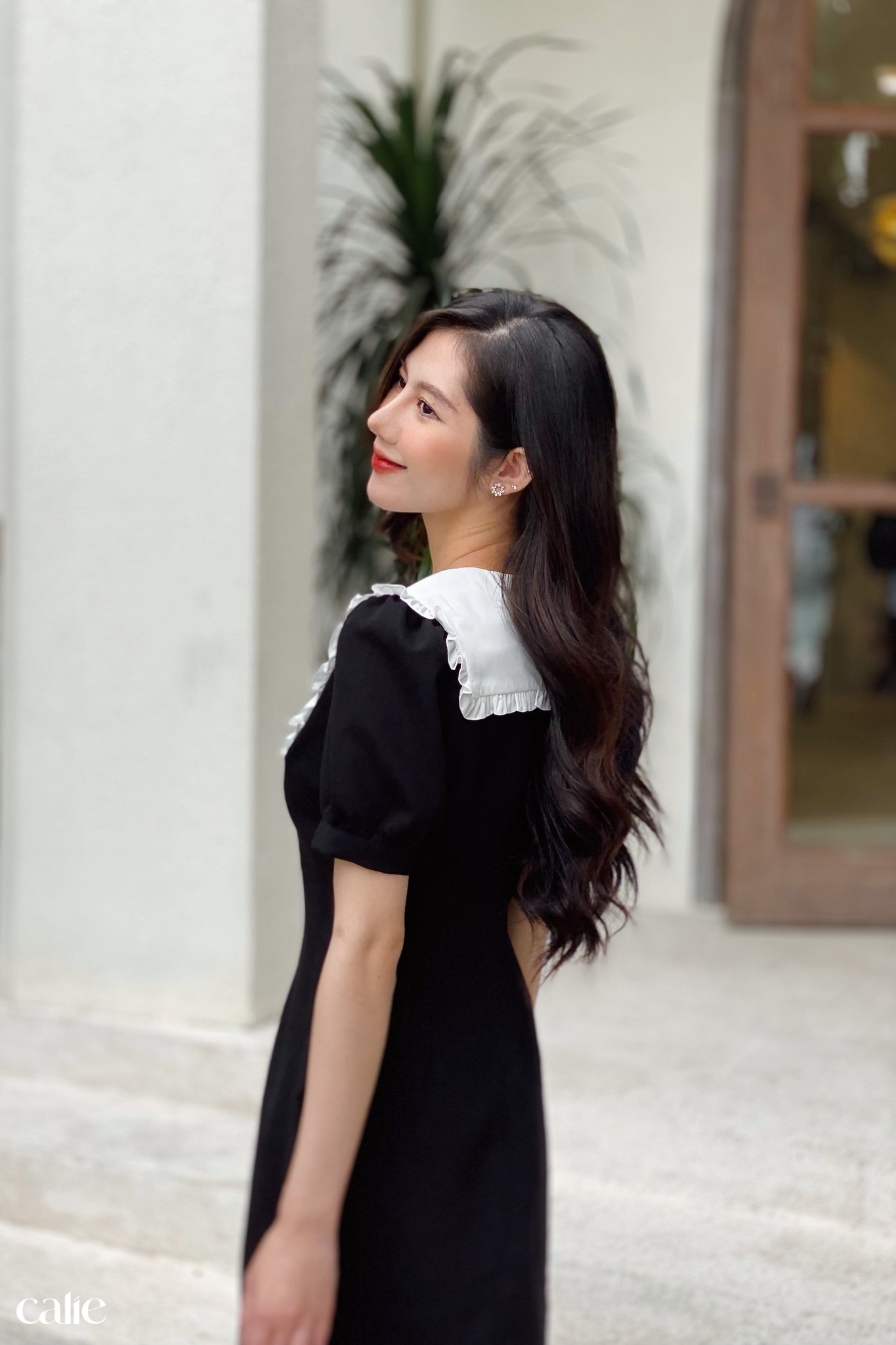 Váy dáng A basic cổ cánh nhạn to xếp bèo nhỏ