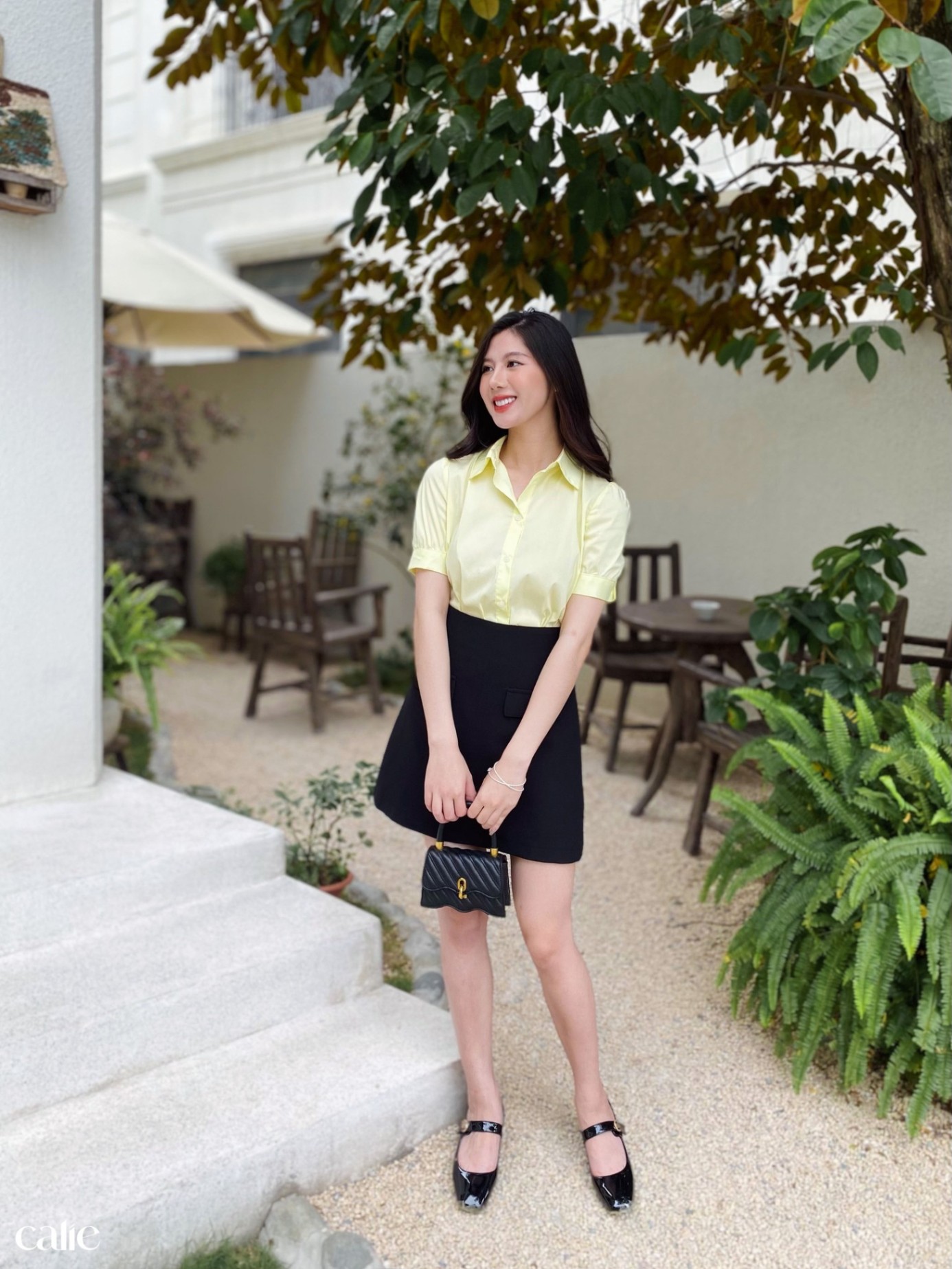 áo sơ mi cổ đức tay ngắn dây rút nhún sau lưng