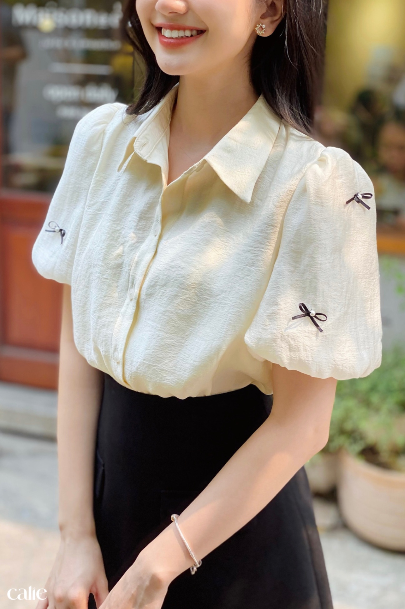 áo sơ mi dáng thường tay bồng đính nơ tay