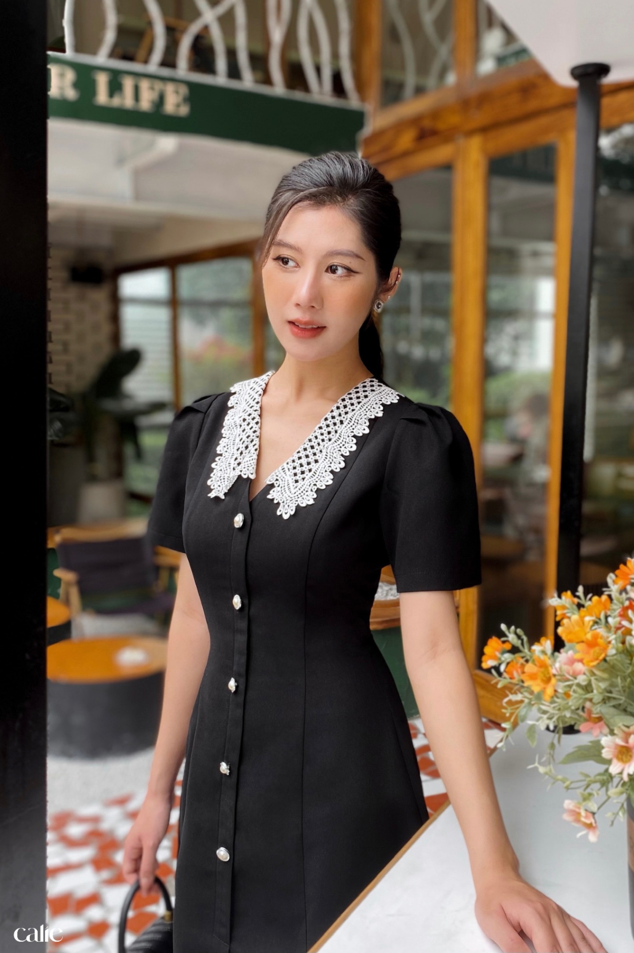 Váy dáng A 7 mảnh phối cổ ren