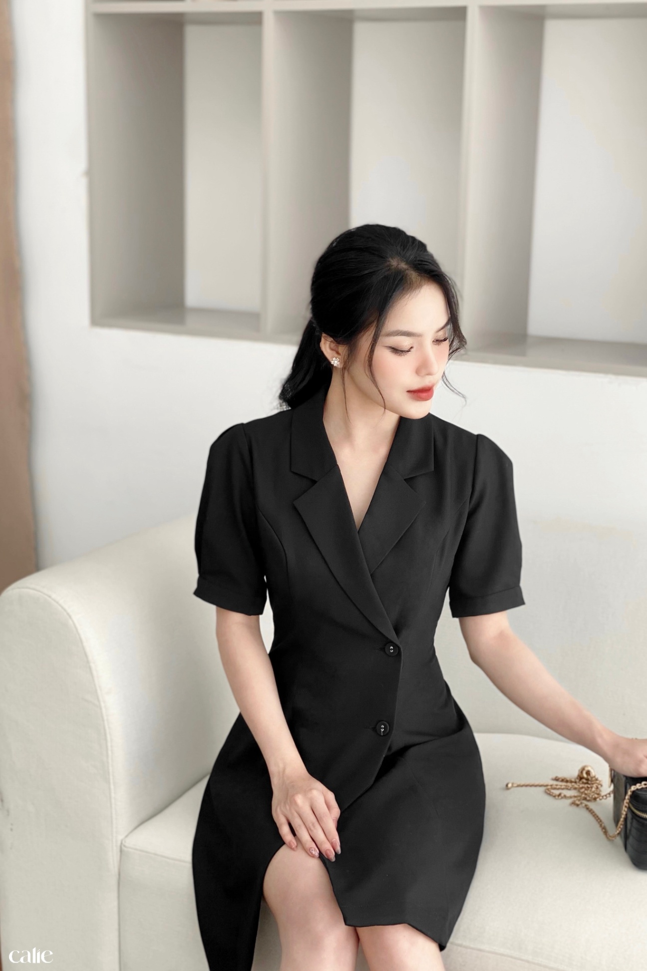 Váy dáng A cổ vest vạt lệch đính cúc