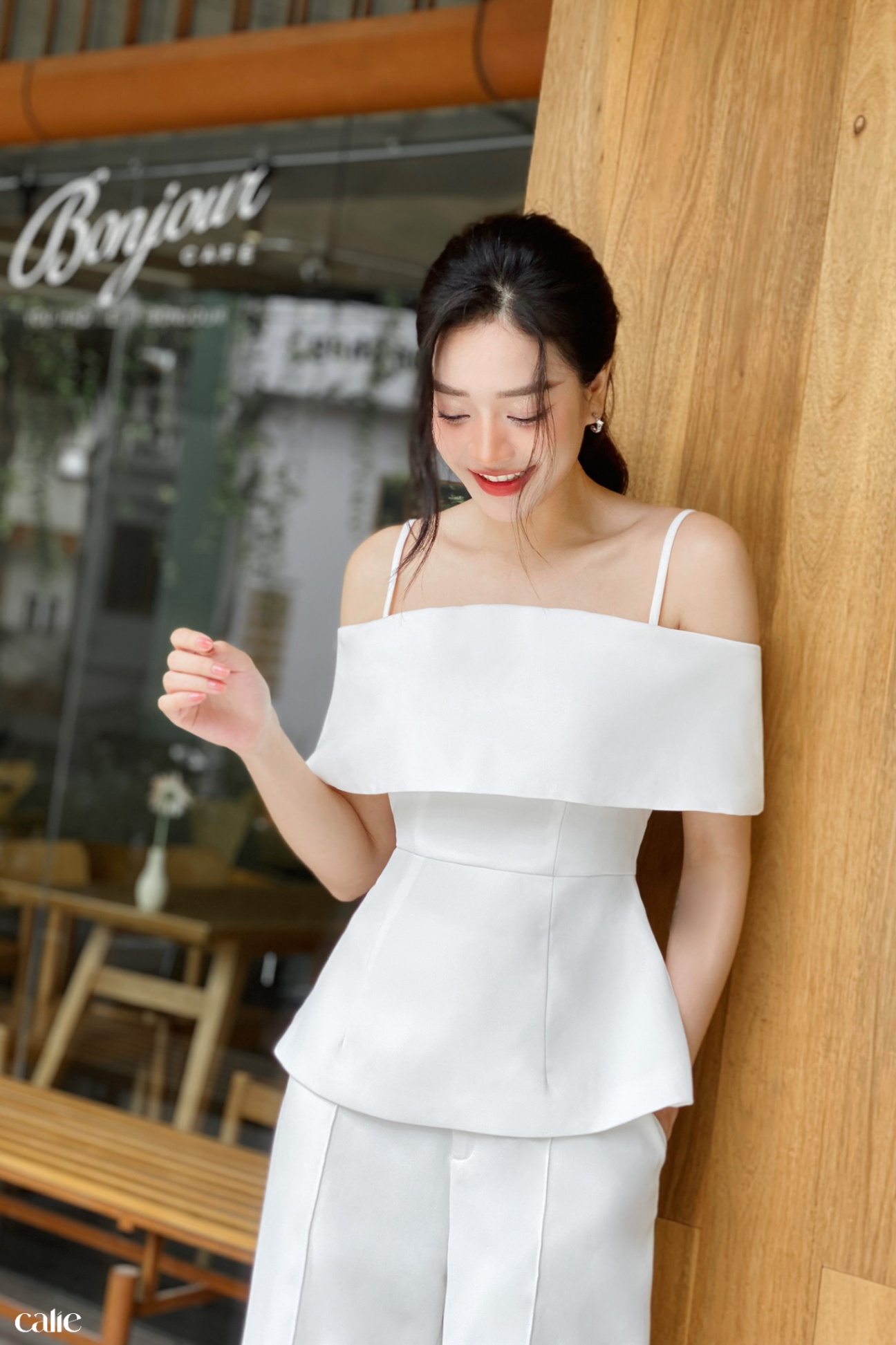 áo cách điệu ngang vai