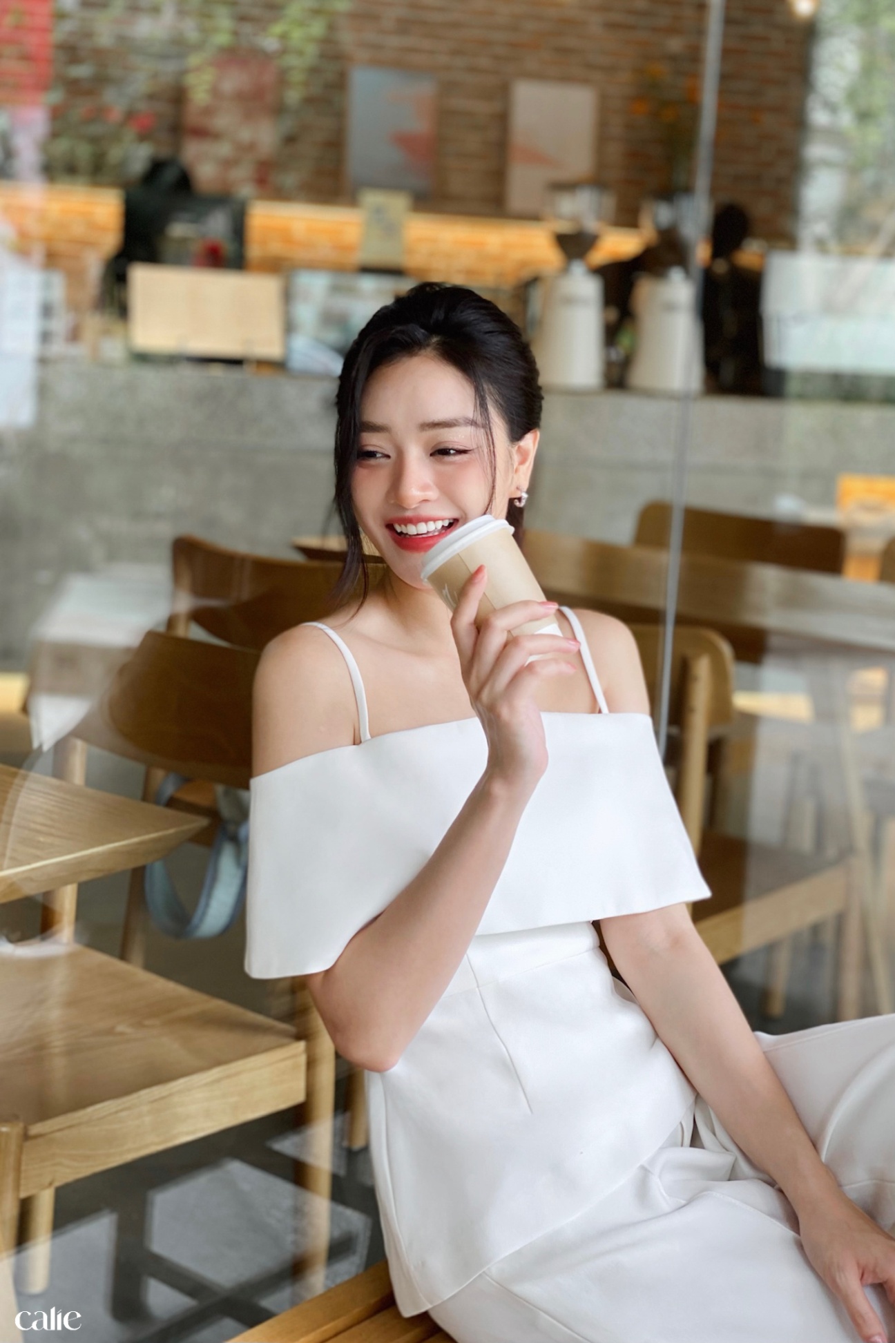 áo cách điệu ngang vai
