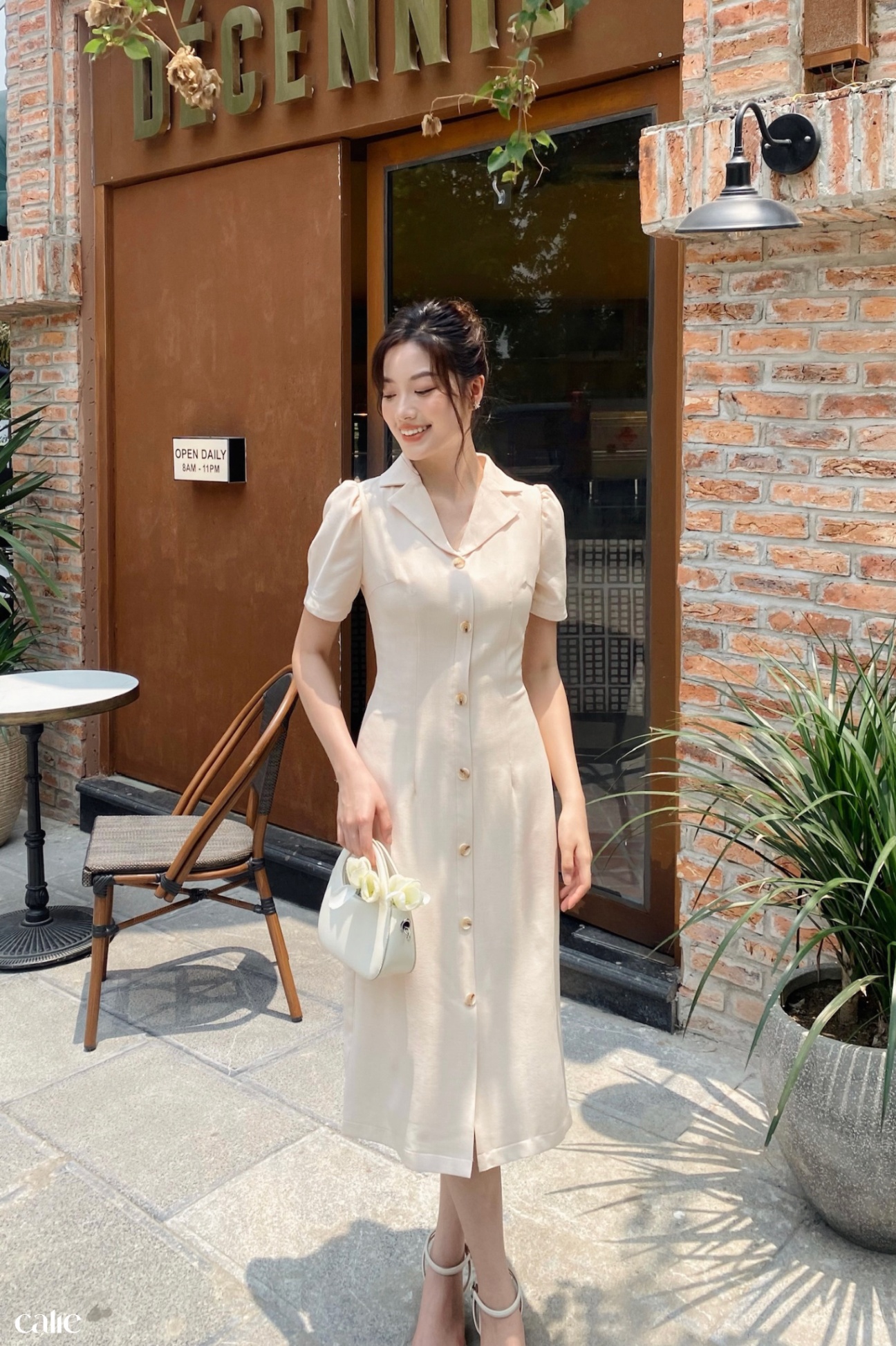 Váy midi cổ 2 ve đính cúc nẹp
