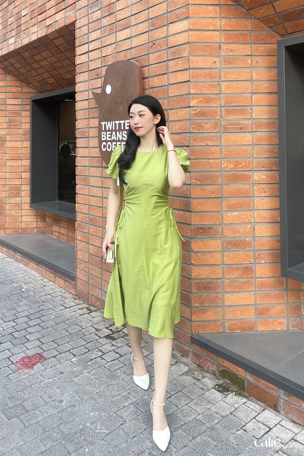 váy midi dáng A  tay bồng giật nhún eo