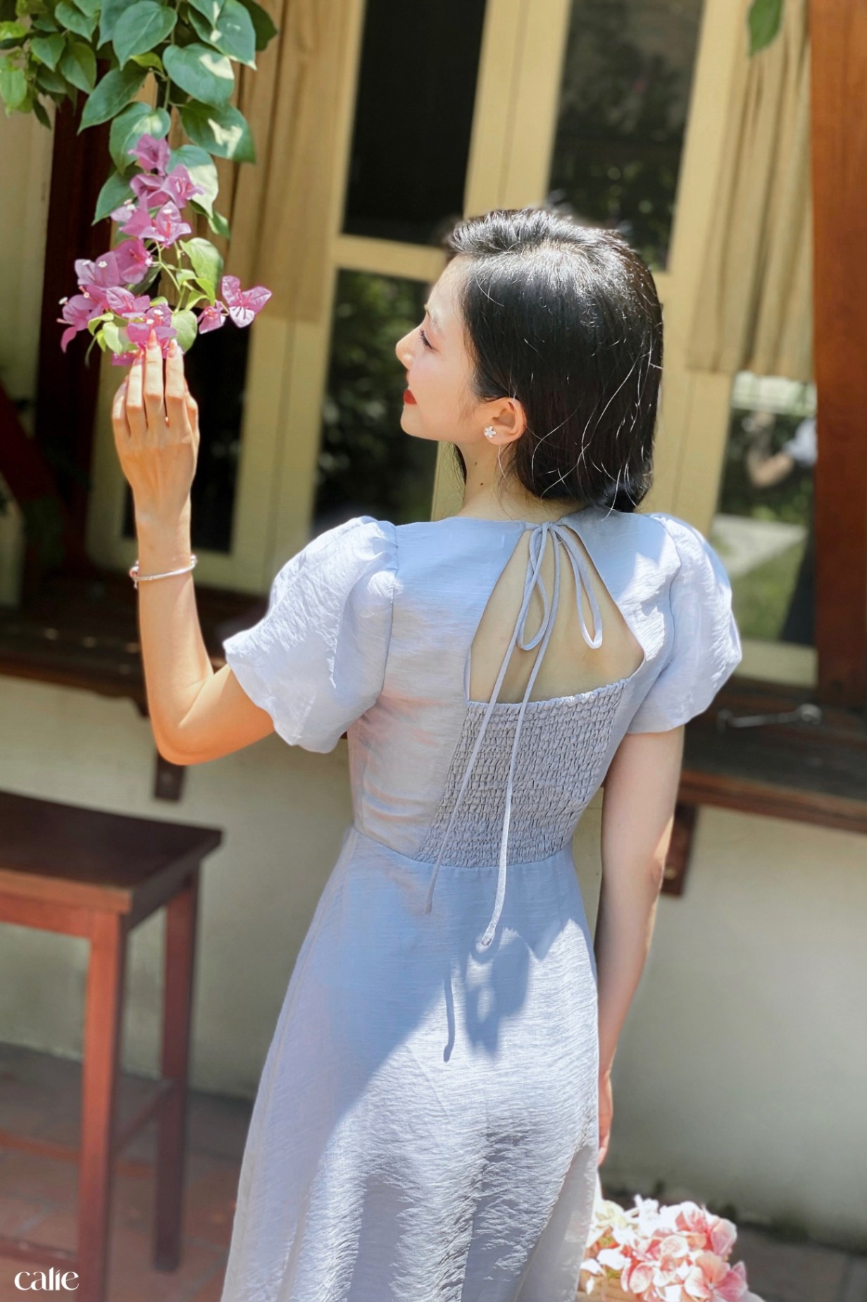 váy midi dáng A nhẹ cổ vuông nhún ngực