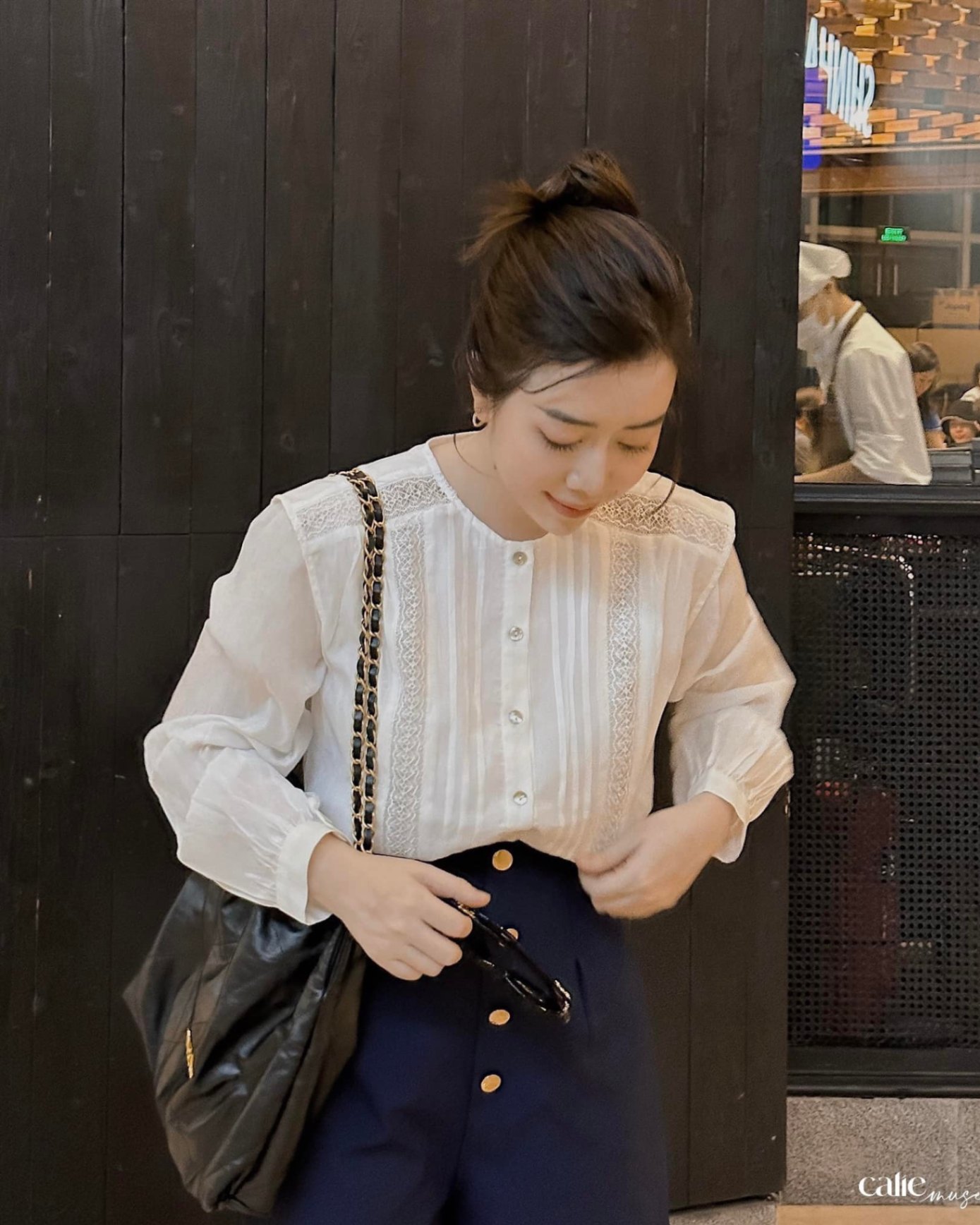 Áo sơ mi dài tay phối ren