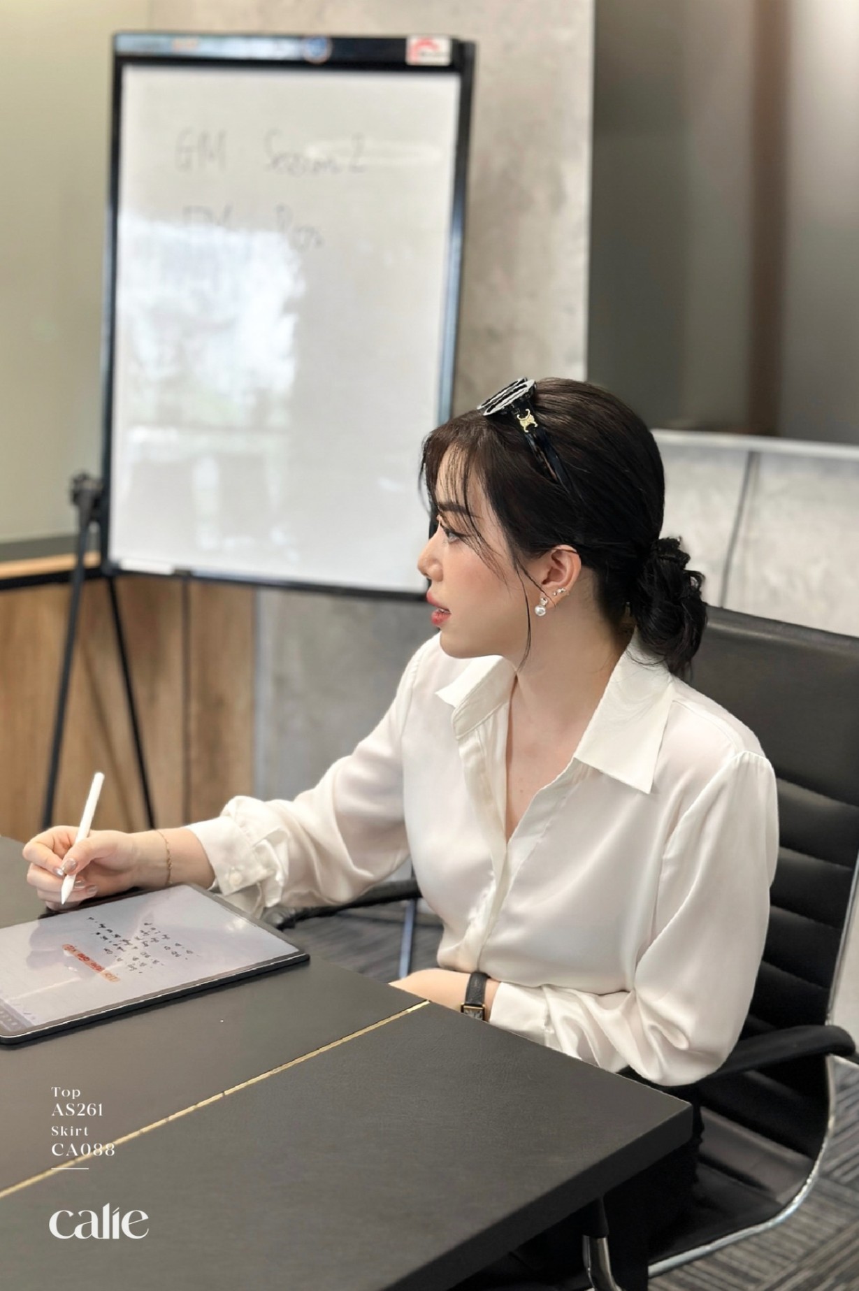 Áo sơ mi lụa cổ đức nẹp giấu