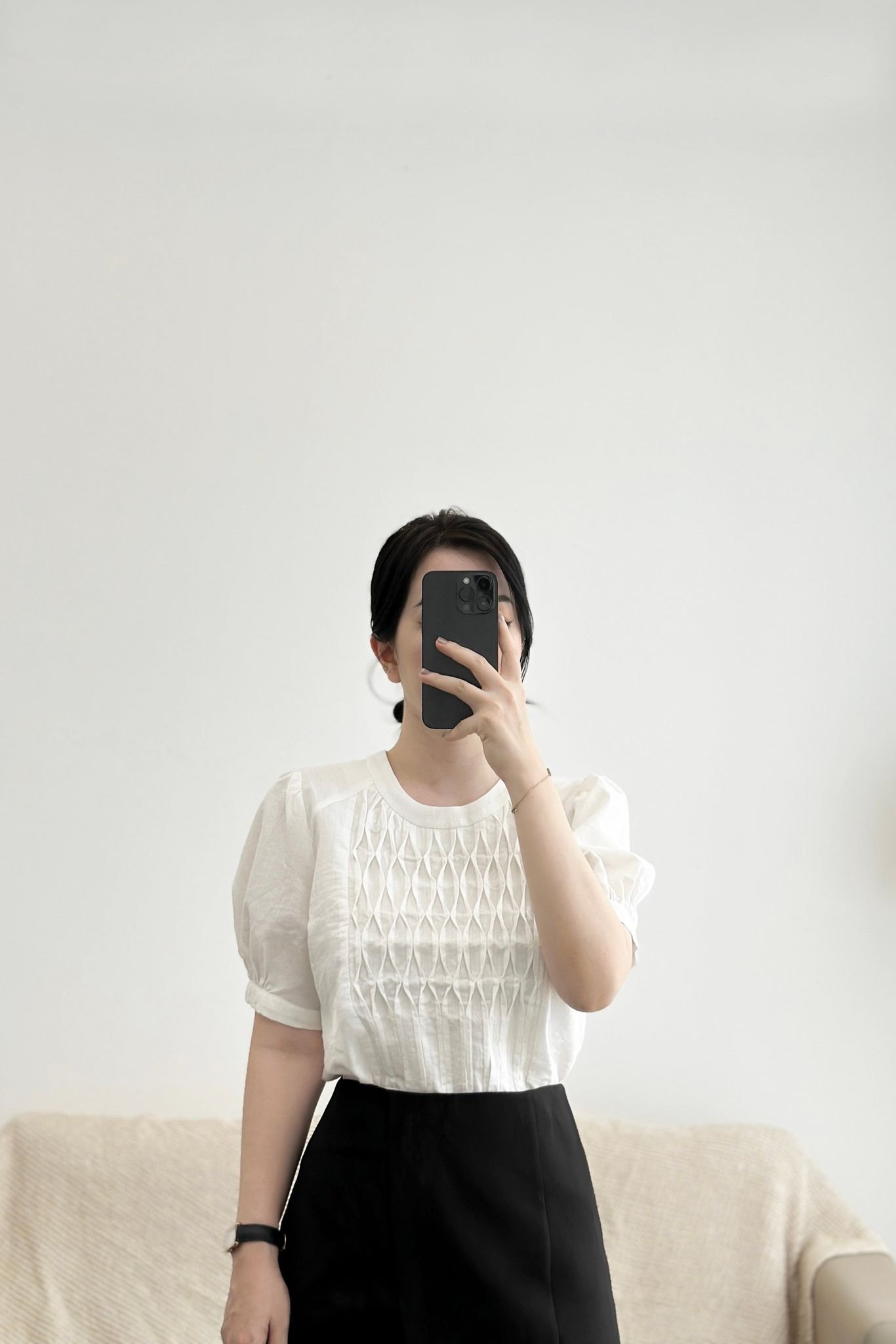 Áo cổ tròn phối ly cách điệu