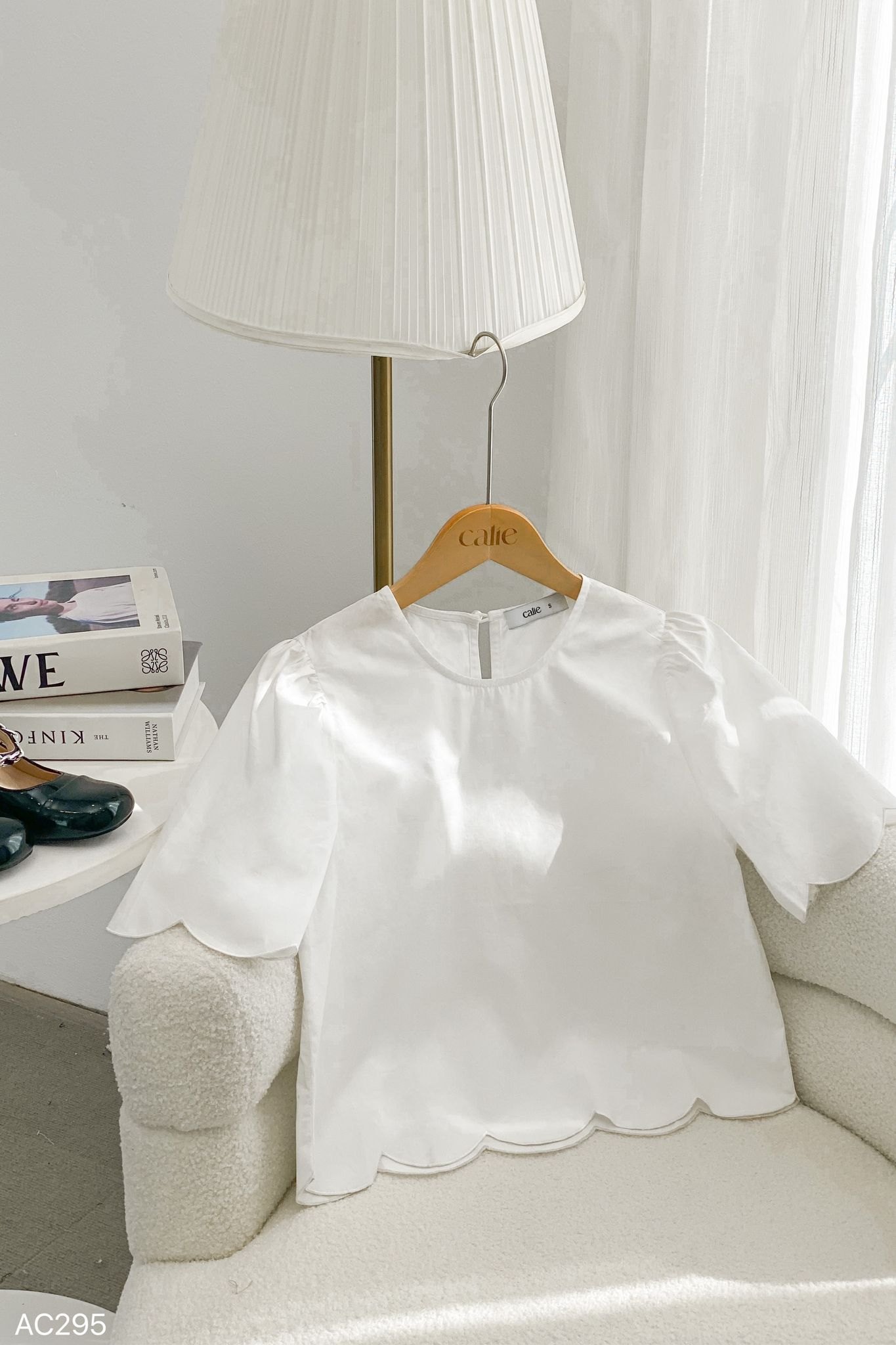 Áo croptop lượn gấu