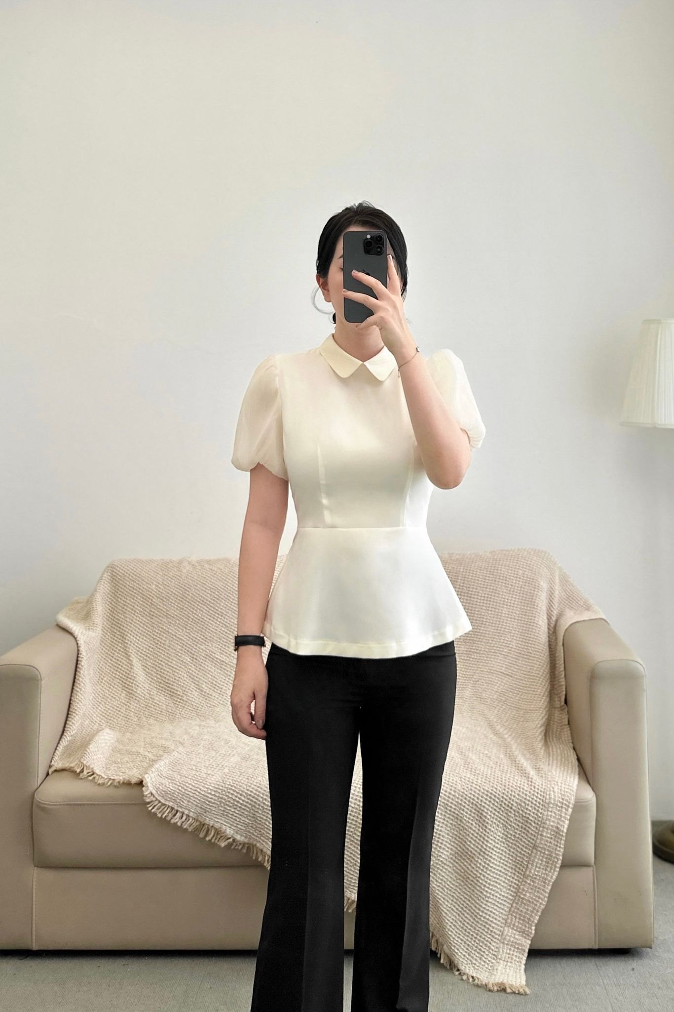 Áo peplum phối cổ sen tay bồng