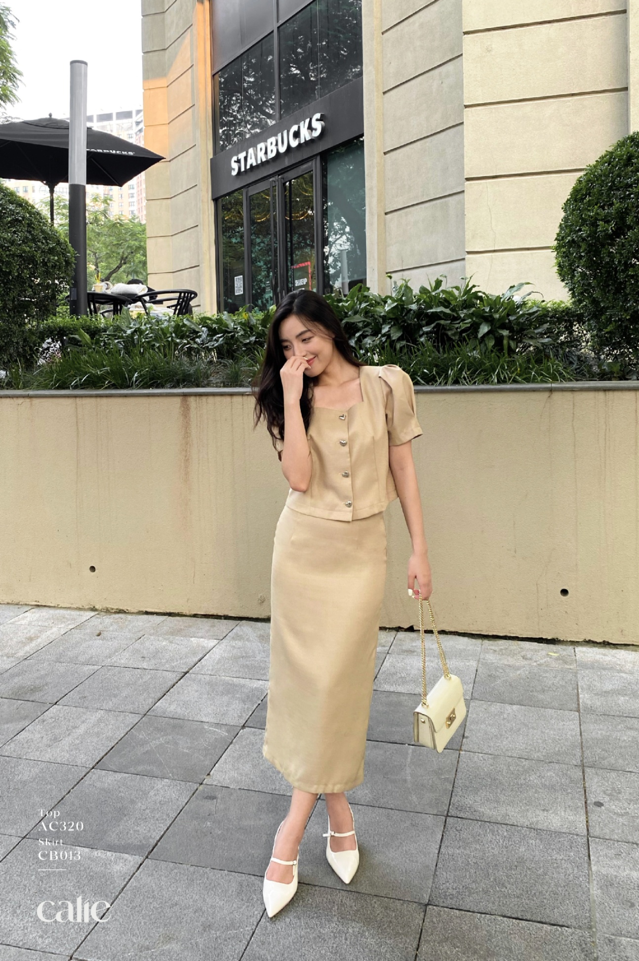 Áo croptop cổ vuông tay bồng