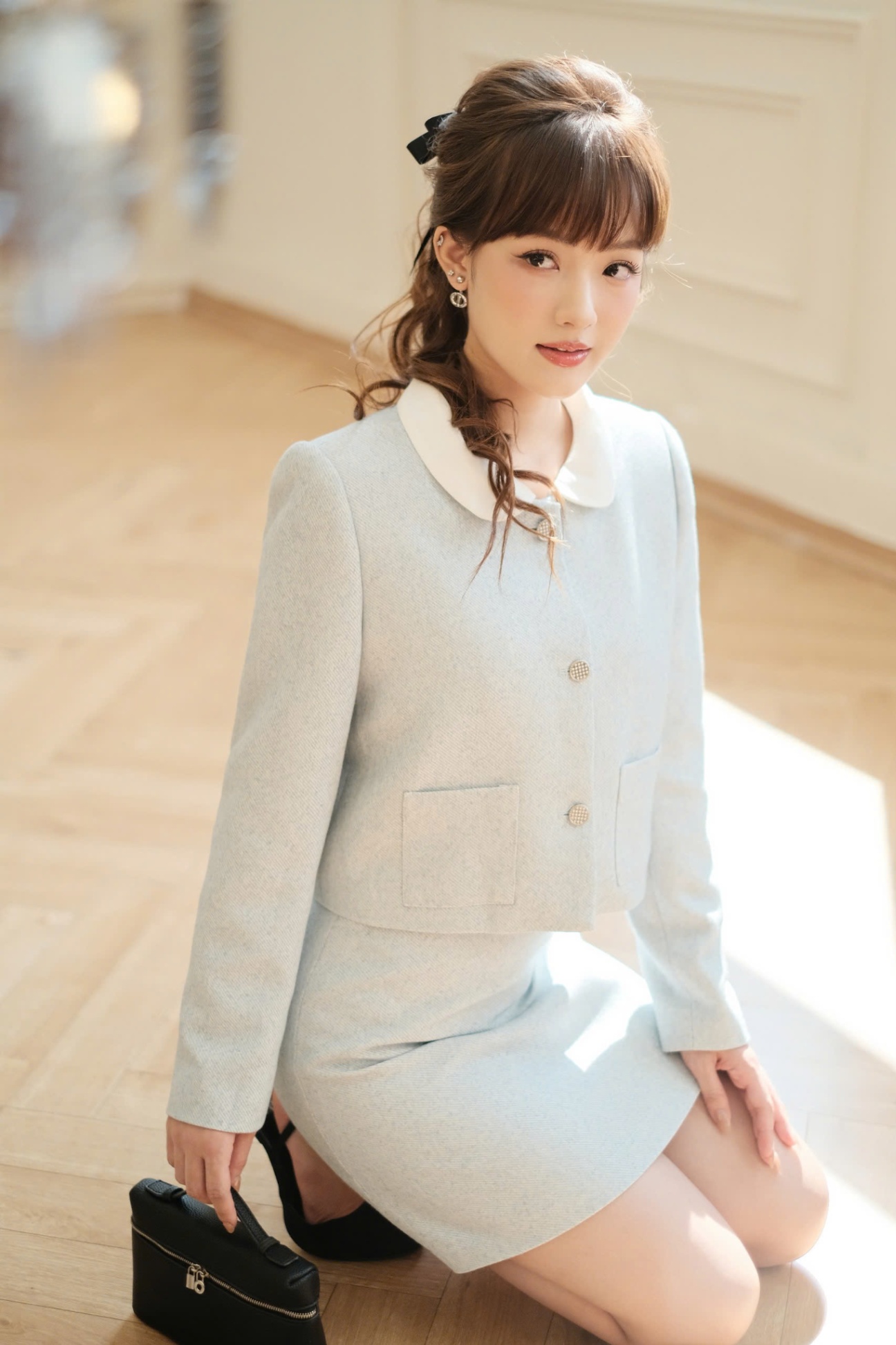 Áo khoác dạ tweed dáng lửng cổ rời