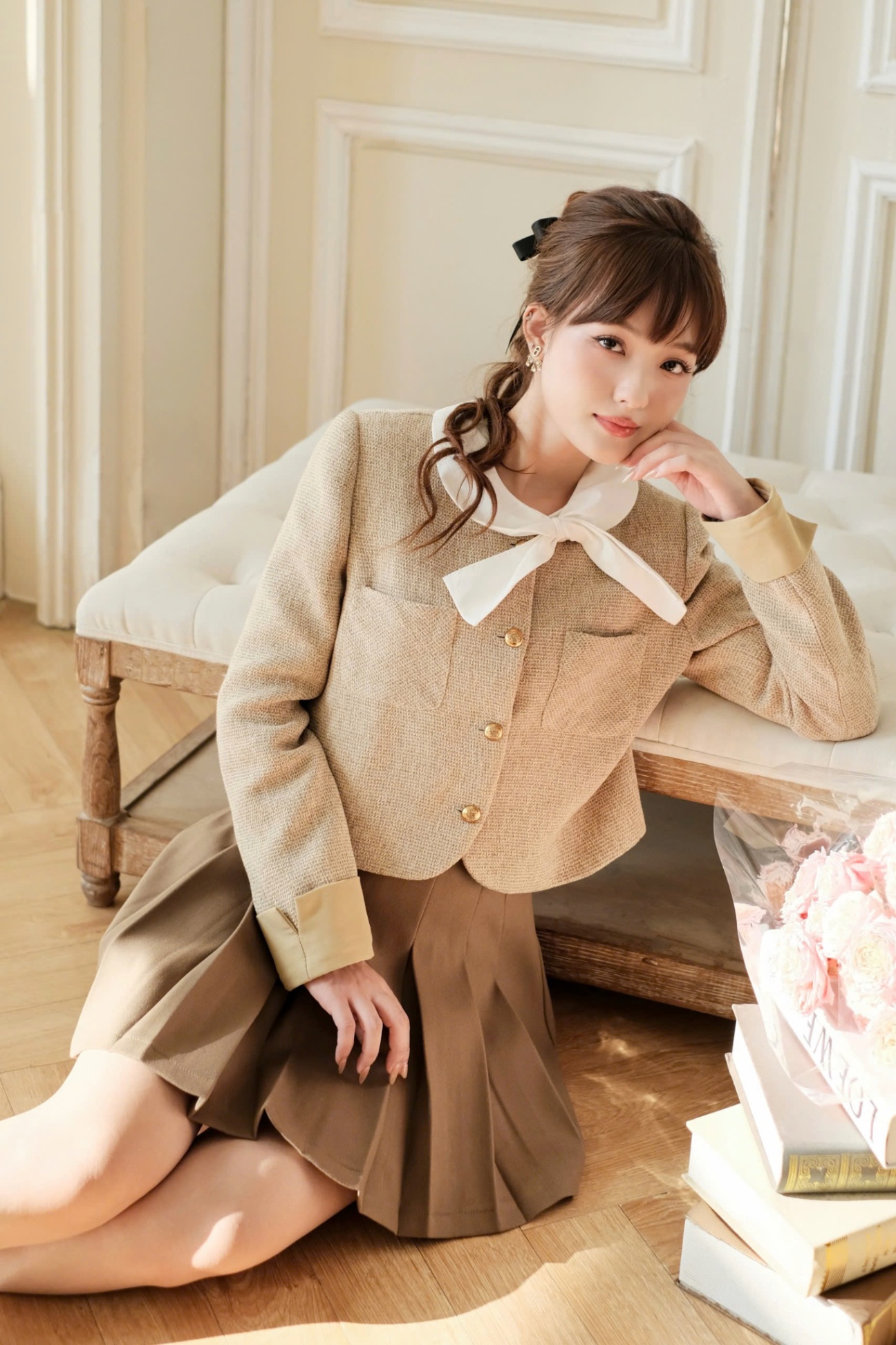 Áo khoác dạ tweed phối lật gấu tay