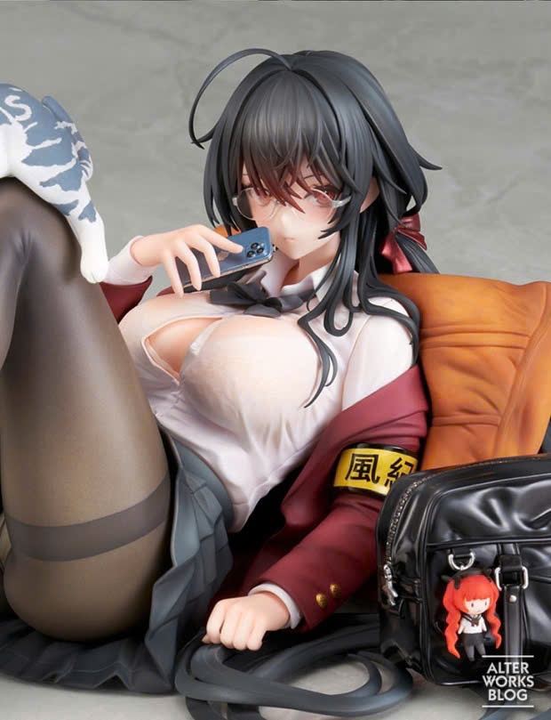 Mô Hình Taihou Sweet Time After School - Azur Lane Ver 1/7 Scale Figure Chính Hãng (ALTER)