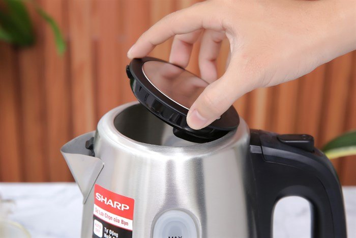 Bình đun siêu tốc Sharp 1.5 lít EKJ-15EVS-ST