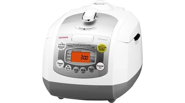 Nồi cơm điện Cuckoo CR-FA0610F 1.8L Tặng Máy Xay Cầm Tay Westinghouse MXCTWTH270BU/RD/WH