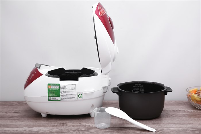 Nồi cơm điện tử-áp suất Cuckoo 1.8L CRP-N0601F/WHRPVNCV Tặng Máy Xay Cầm Tay Westinghouse MXCTWTH270BU/RD/WH