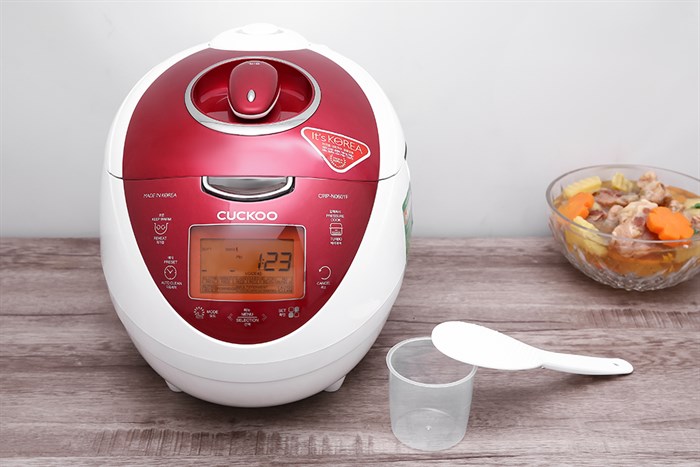 Nồi cơm điện tử-áp suất Cuckoo 1.08L CRP-N0601F/WHRPVNCV trắng hồng