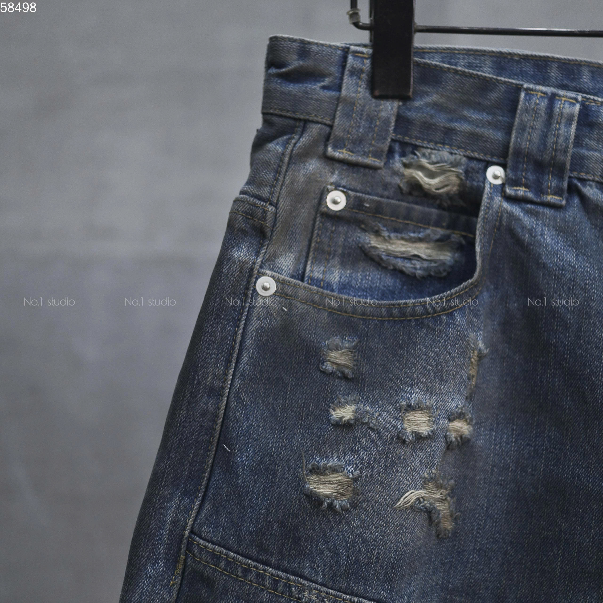Baggy Short No.1 rách gối QU26087