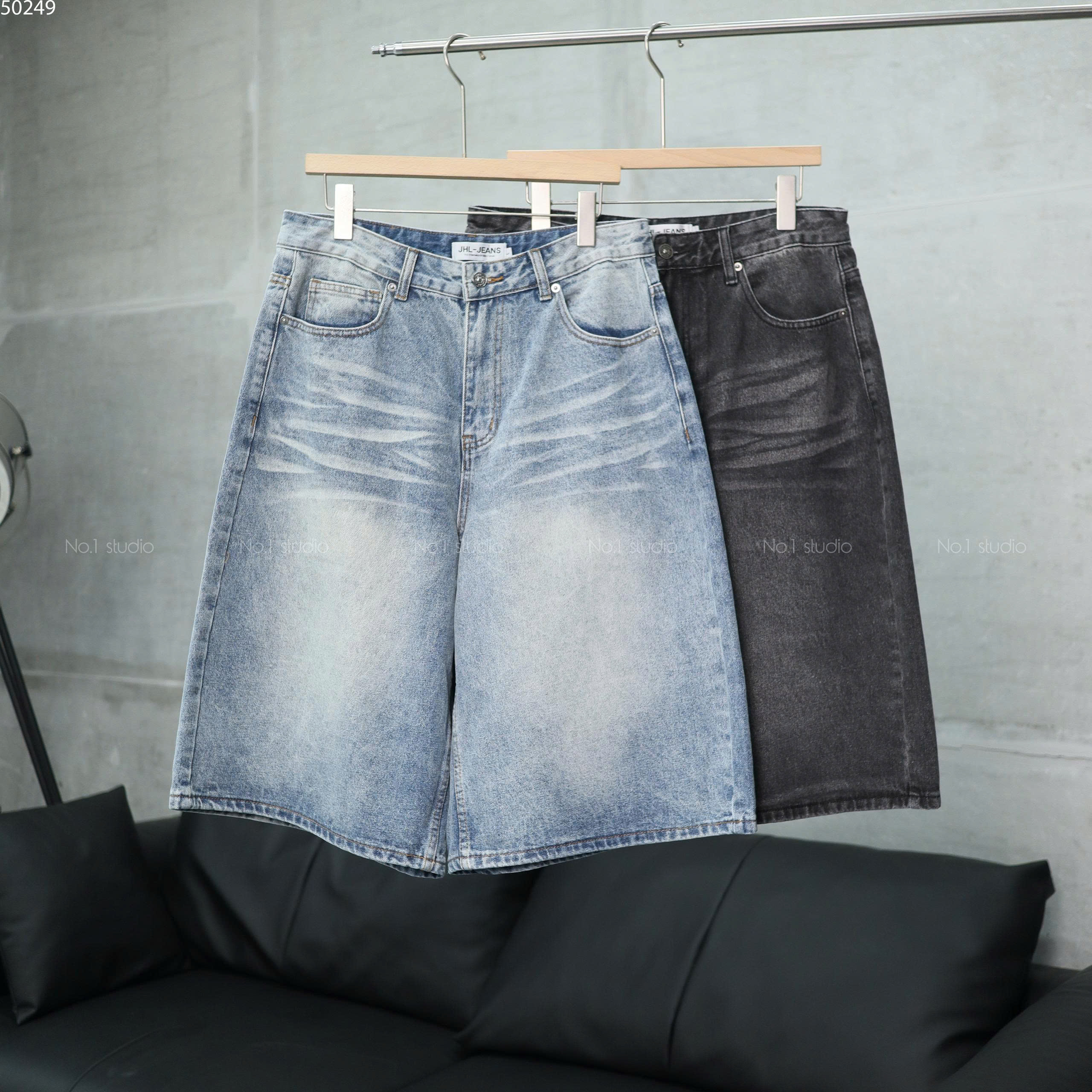 Baggy Short jean wax J68003