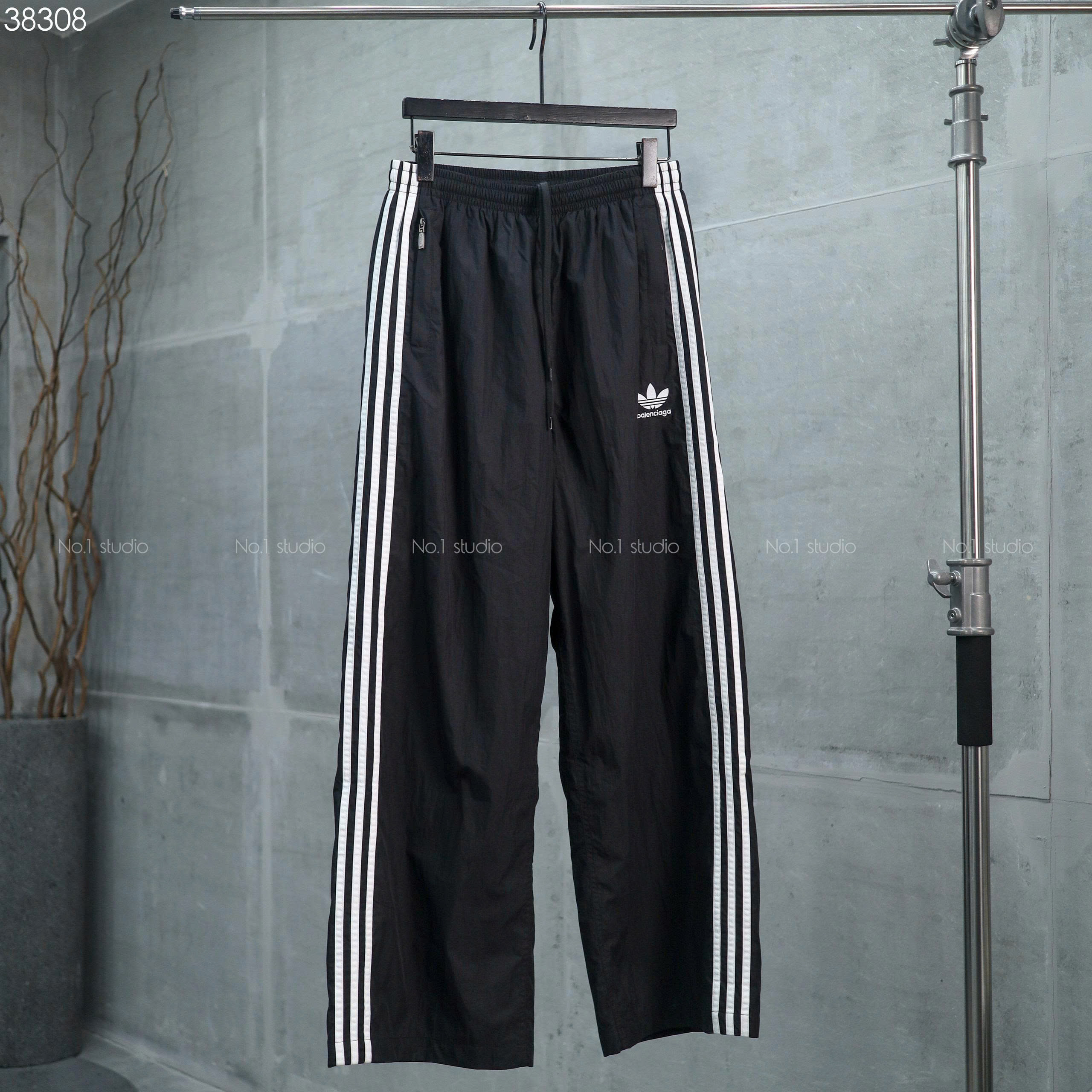 Quần gió BLCAG/Adidas BA25002