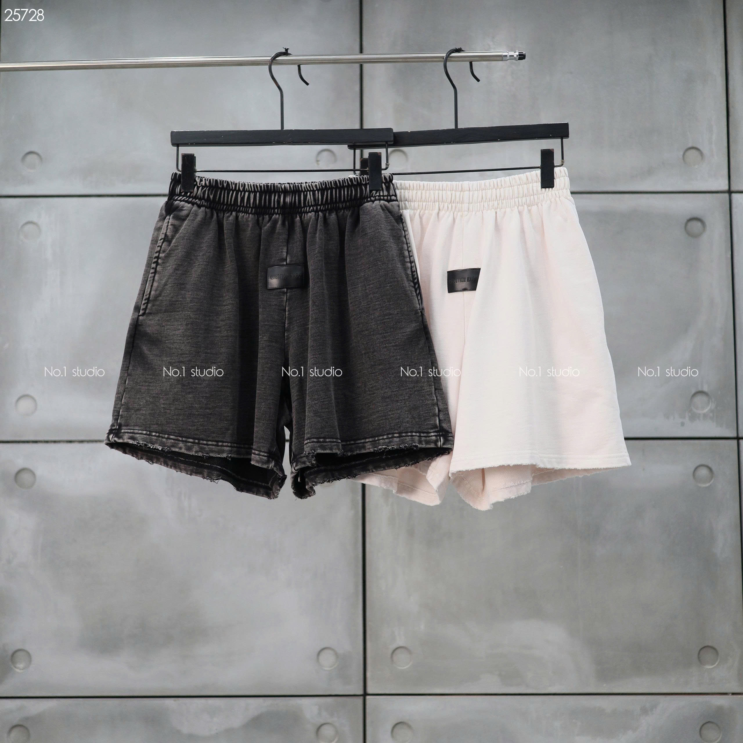 Short nỉ No.1 rách gấu Qu25205