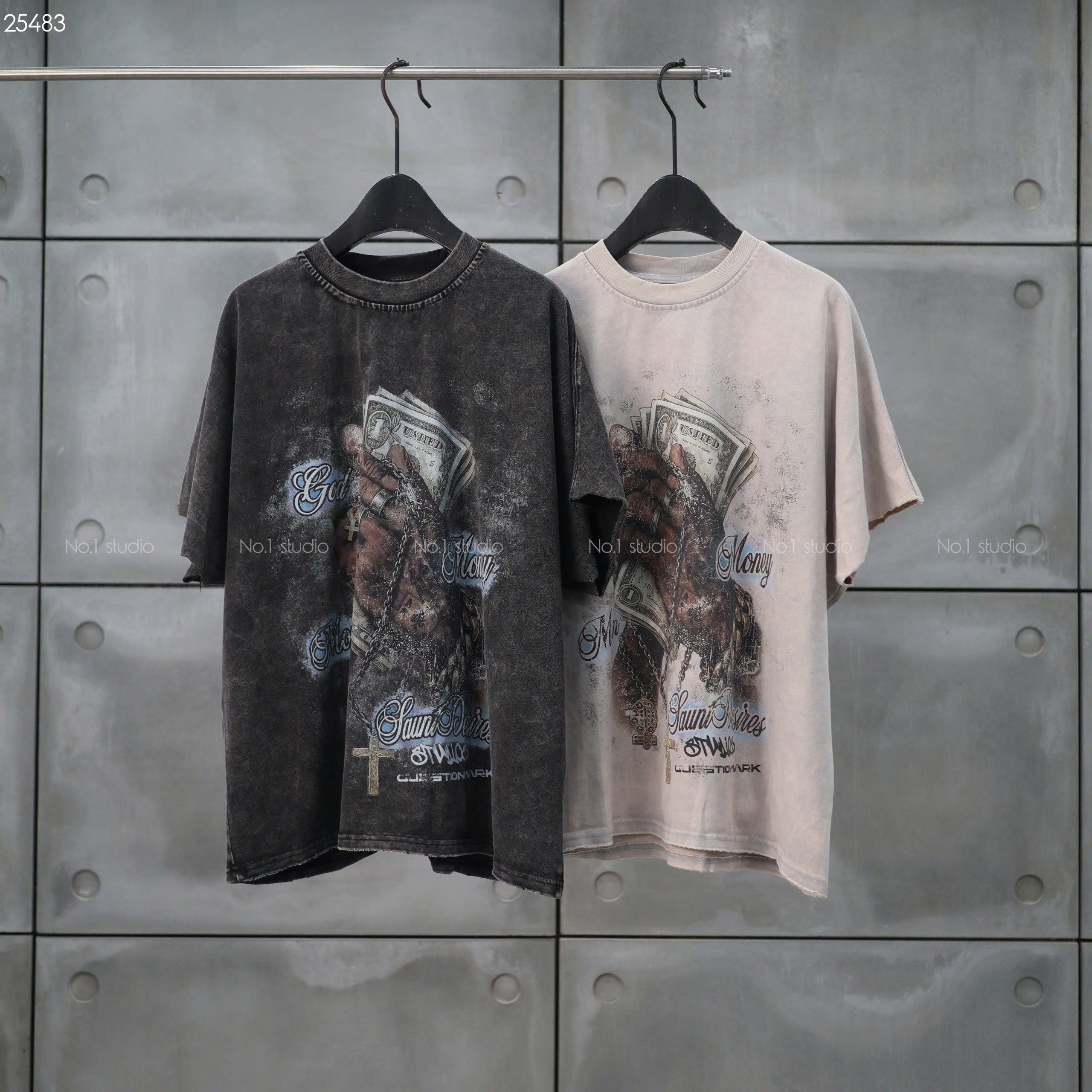 Tee No.1 Dollars Qu25219