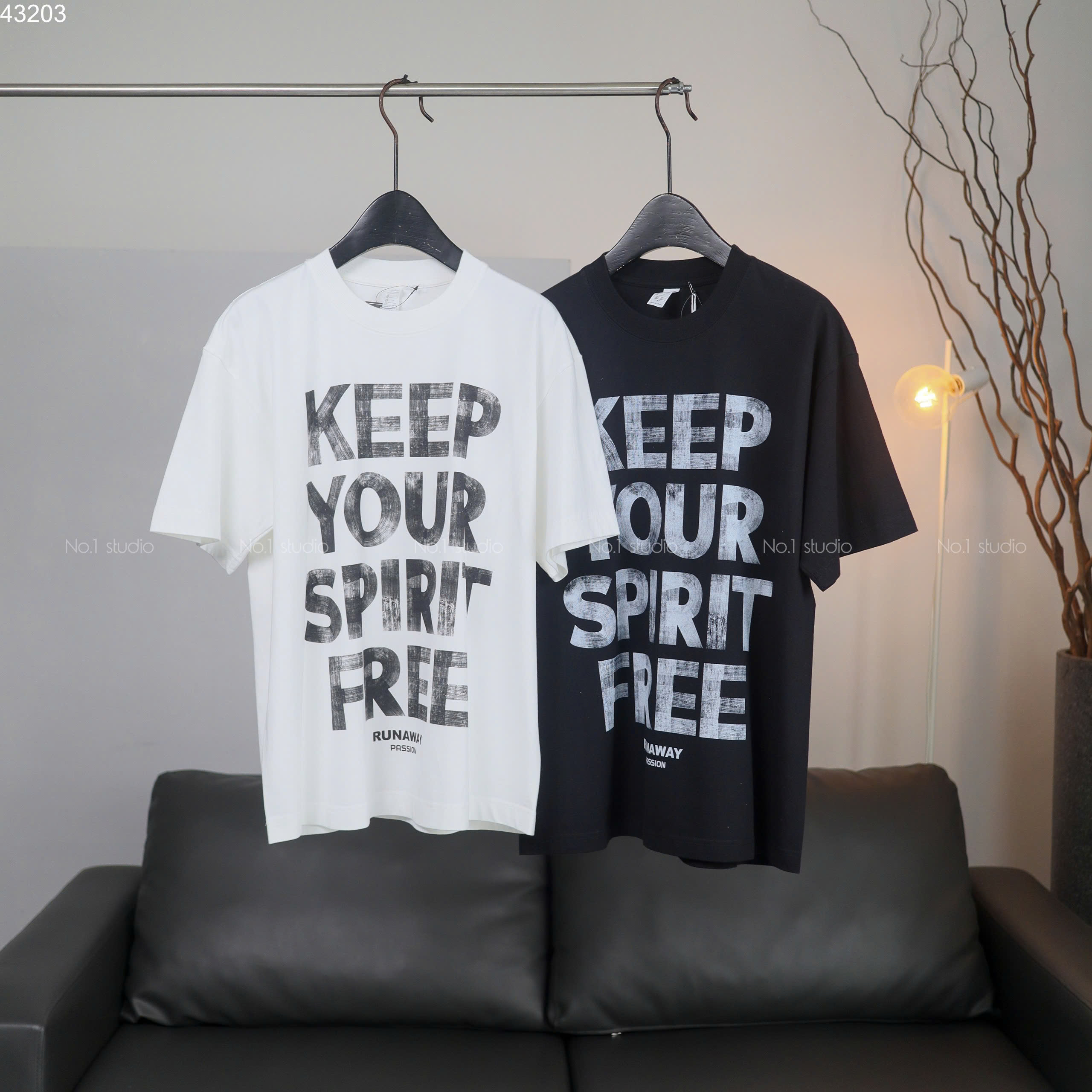 Tee No.1 KEEP YOUR SPIRIT FREE F342