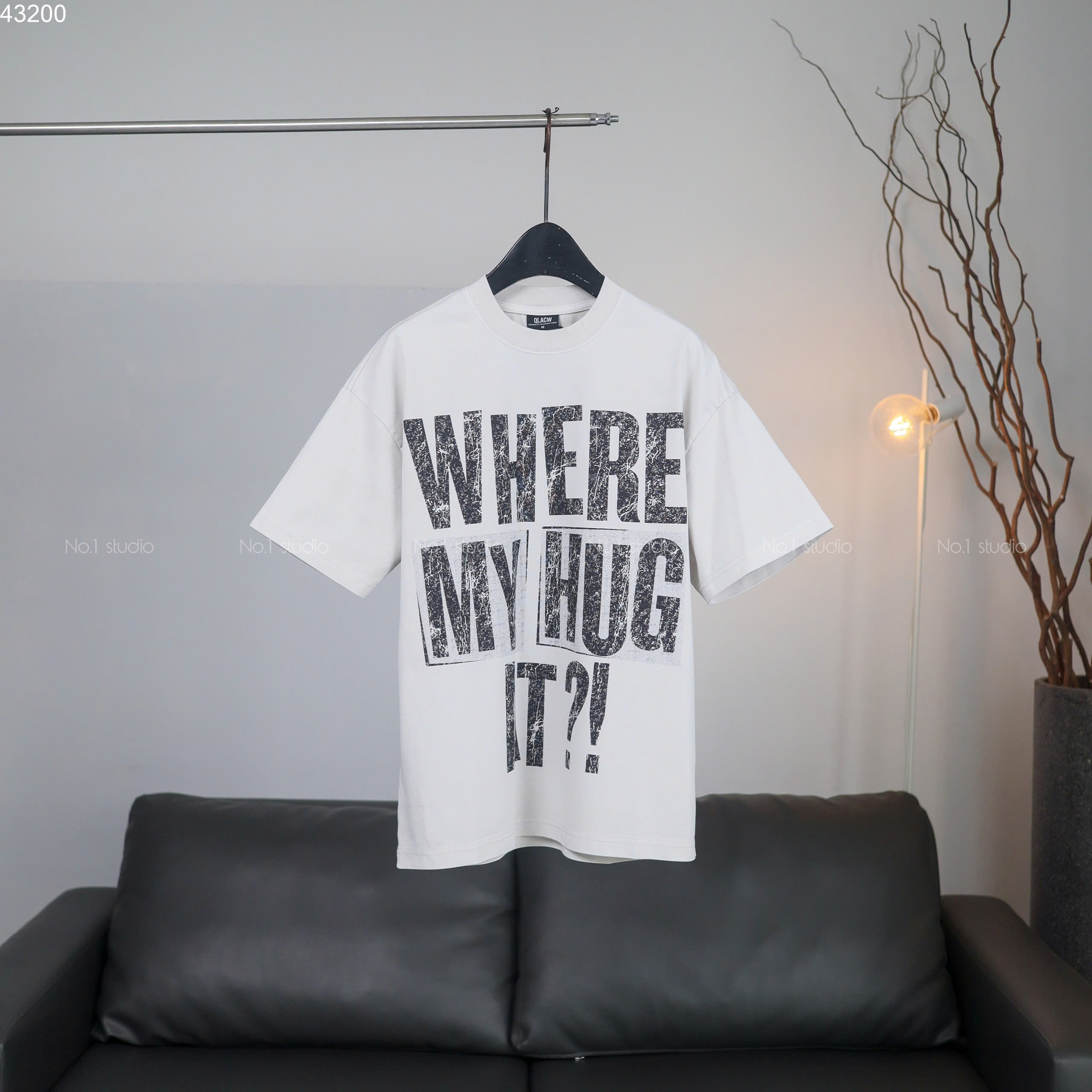 Tee No.1 Where My Hug At ?! F362